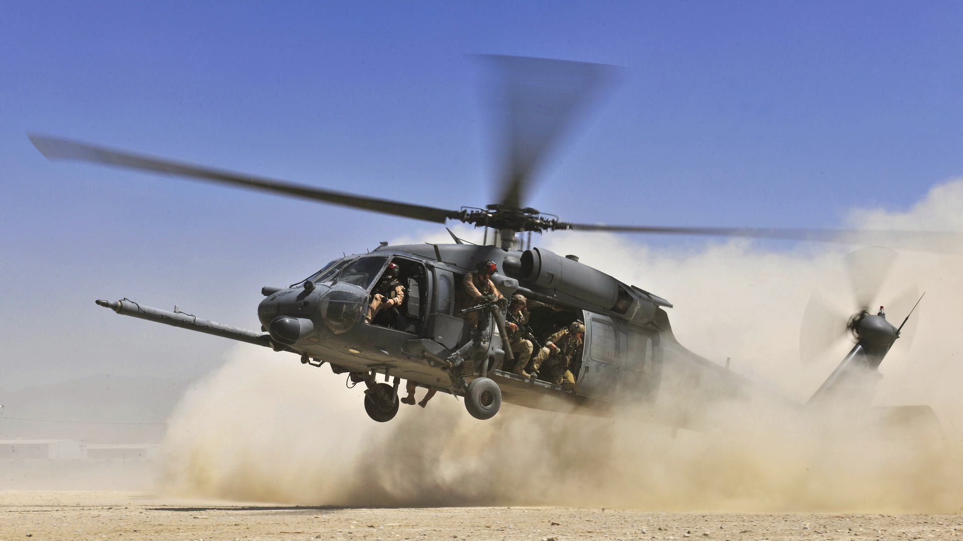 вертолет военный небо без смс