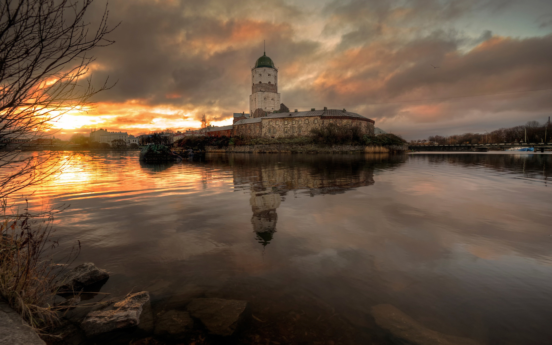 Обои осень, россия, выборг, выборгский замок, autumn, russia, vyborg разрешение 1920x1200 Загрузить