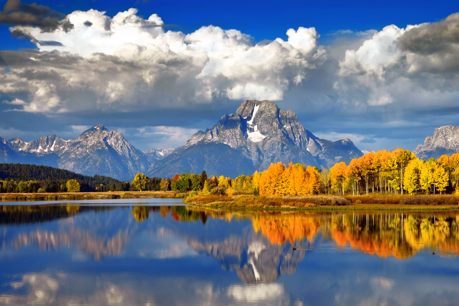 Красивые картинки без регистрации. Осень горы озеро лес. Осень в горах. Горы осенью. Красивые горы.
