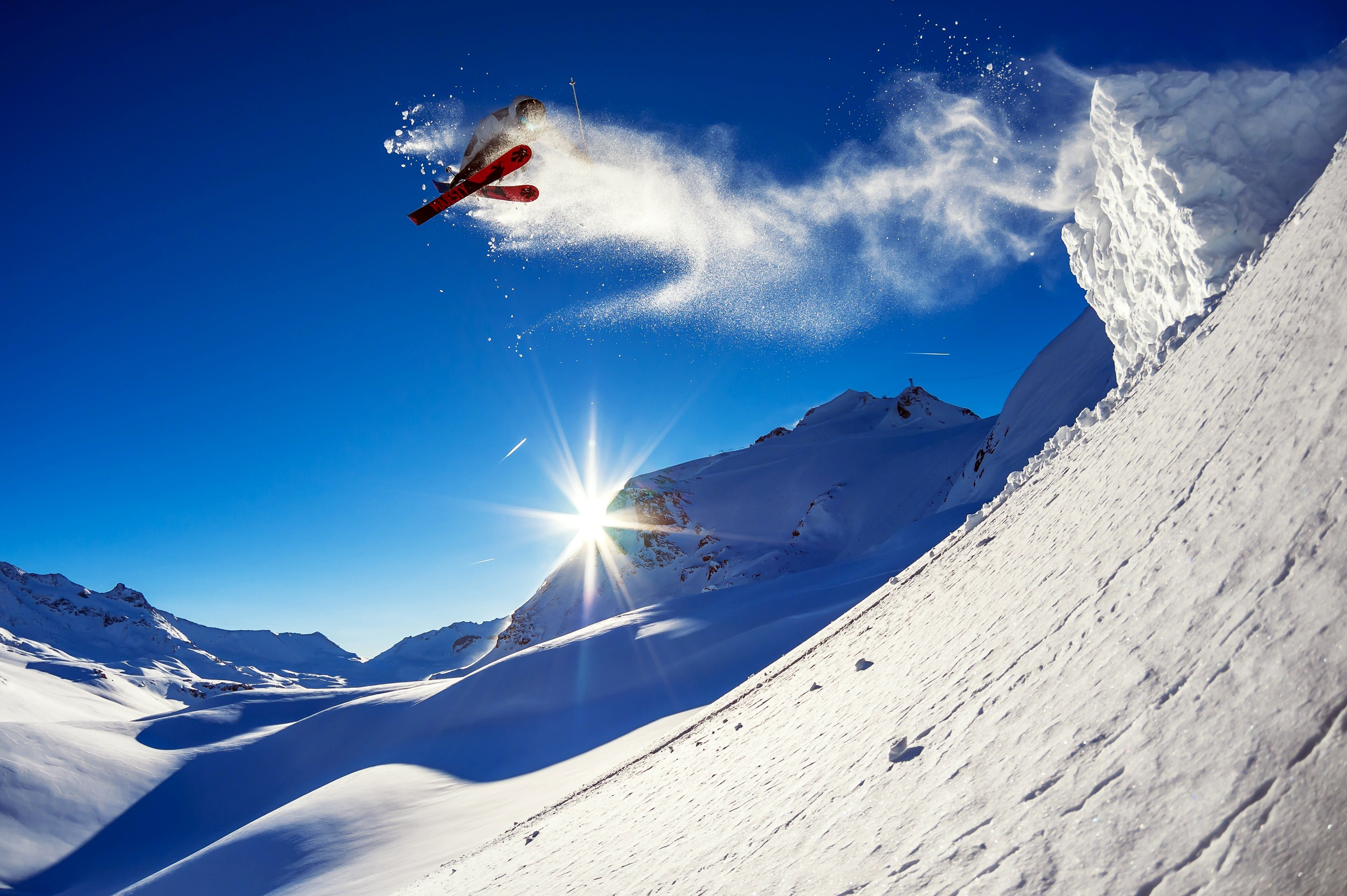 Лыжник прыжок горы небо загрузить