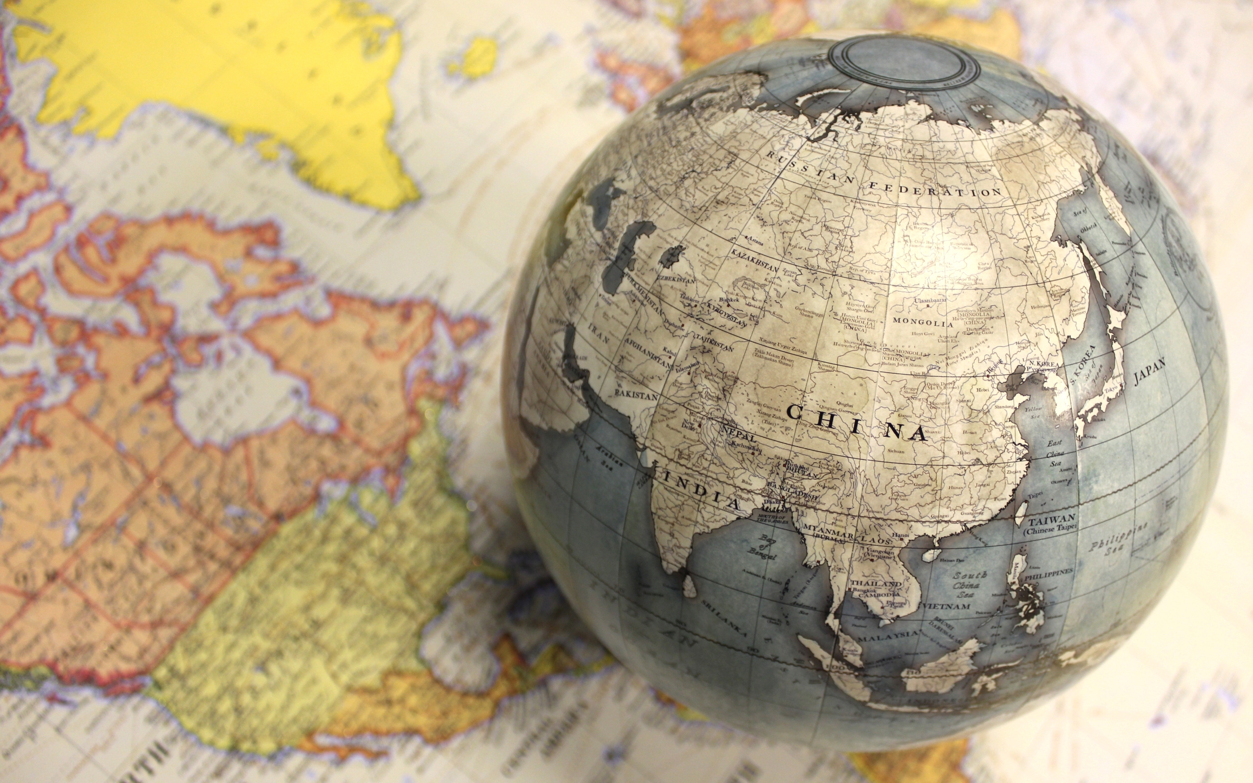 Обои мир, карта, глобус, the world, map, globe разрешение 2560x1600. 