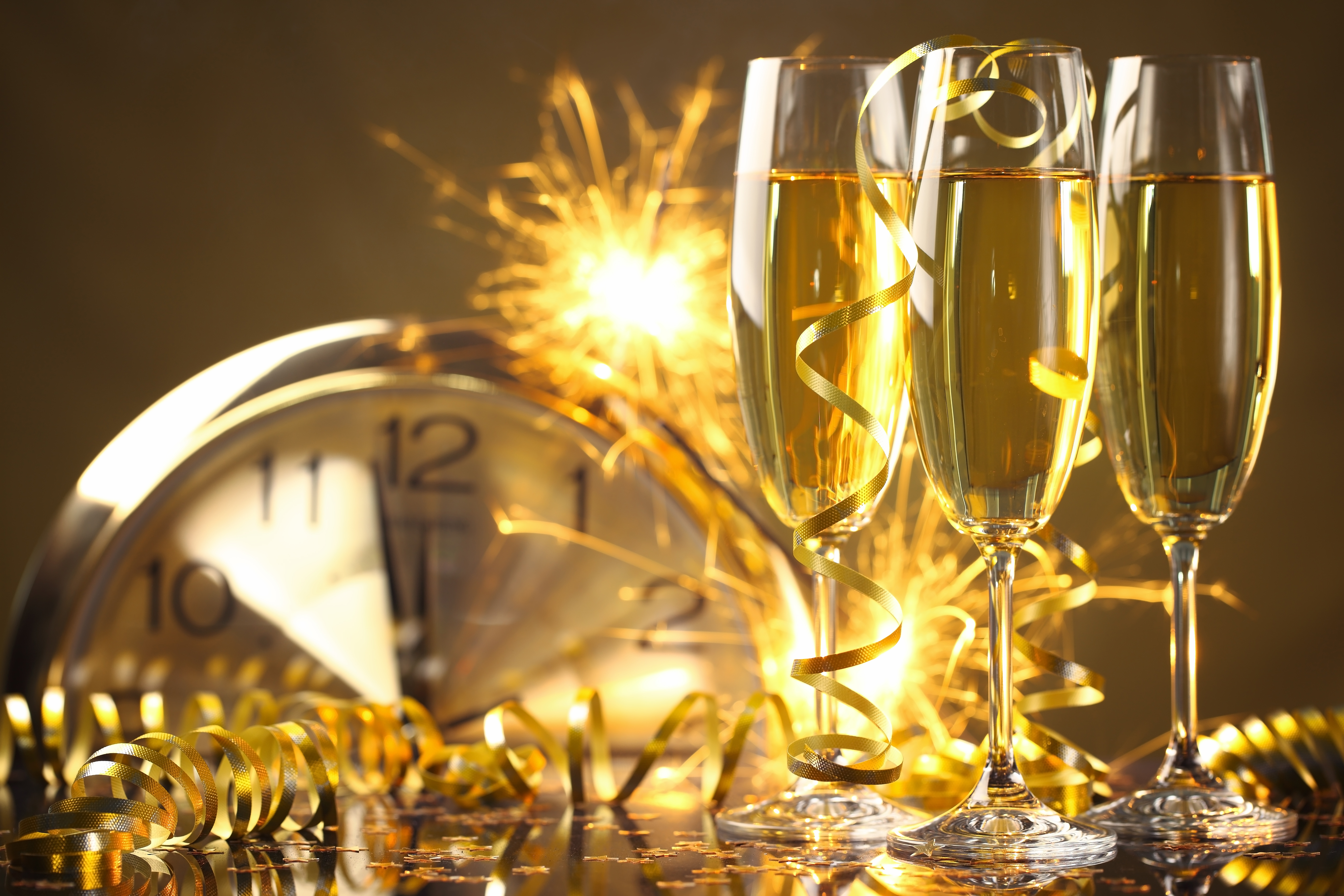 2017 новый год часы золото бесплатно