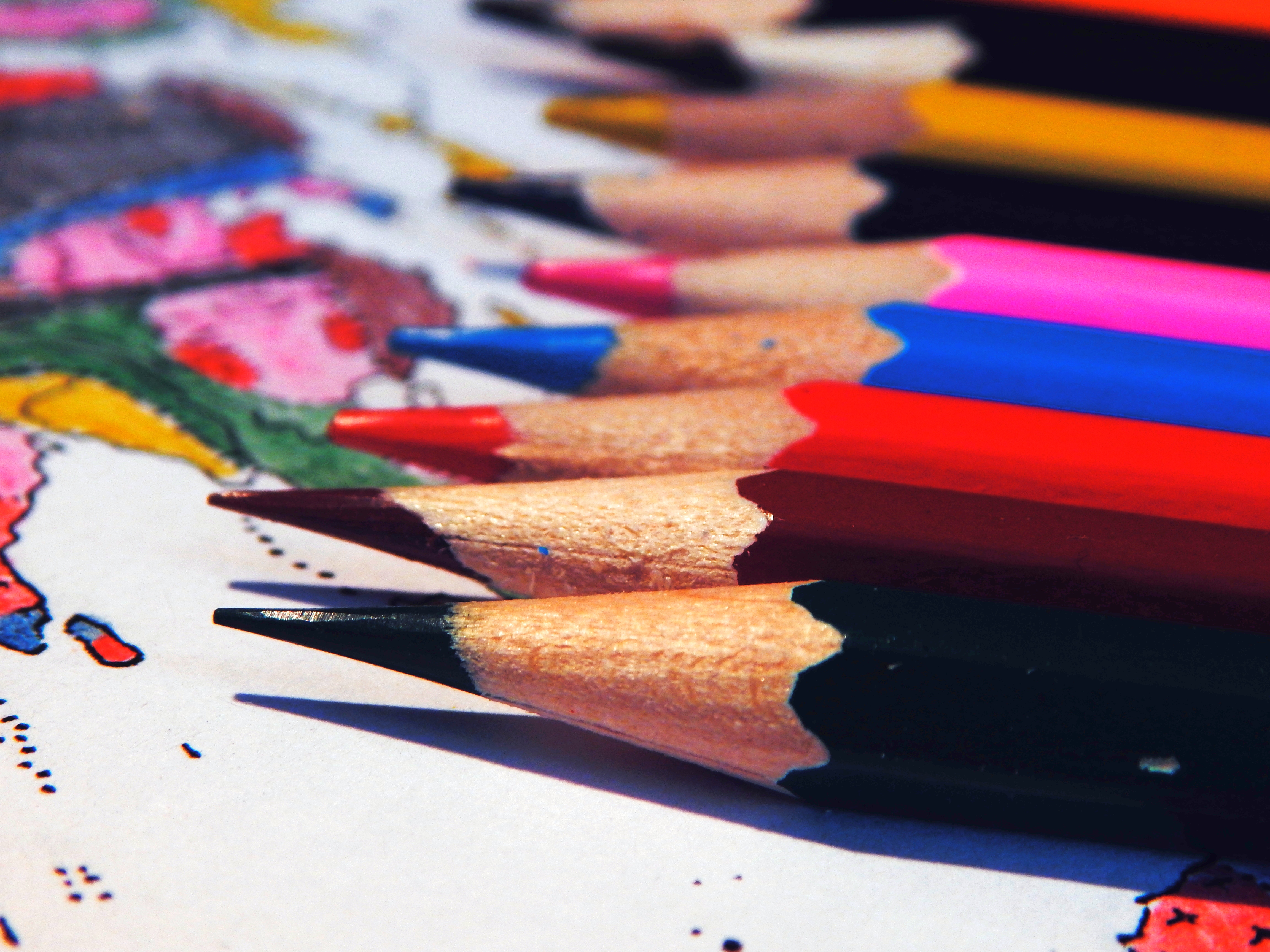 цветные карандаши крупный план color pencils large plan загрузить