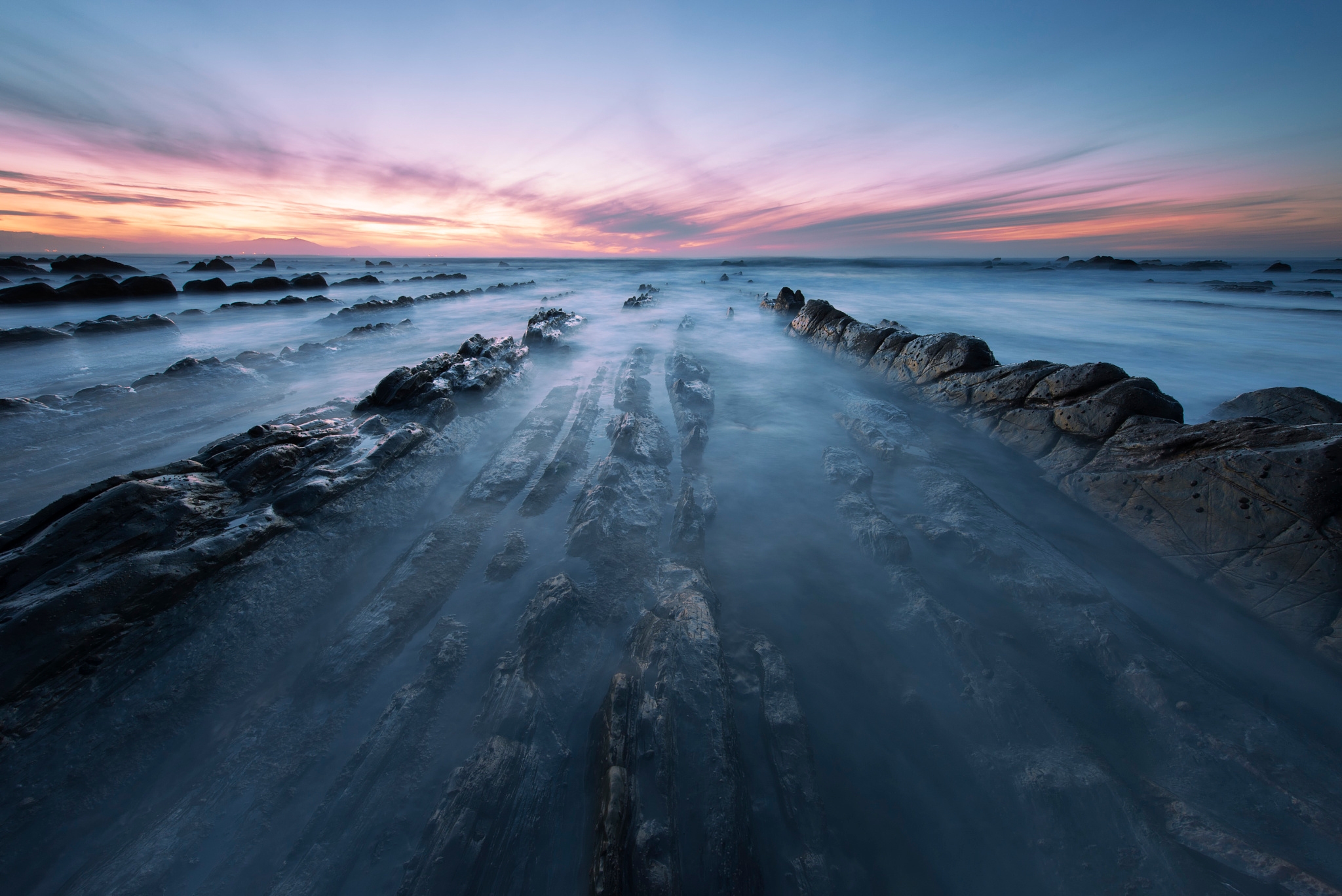 Обои небо, вечер, скалы, берег, закат, море, испания, the sky, the evening, rocks, shore, sunset, sea, spain разрешение 2048x1367 Загрузить