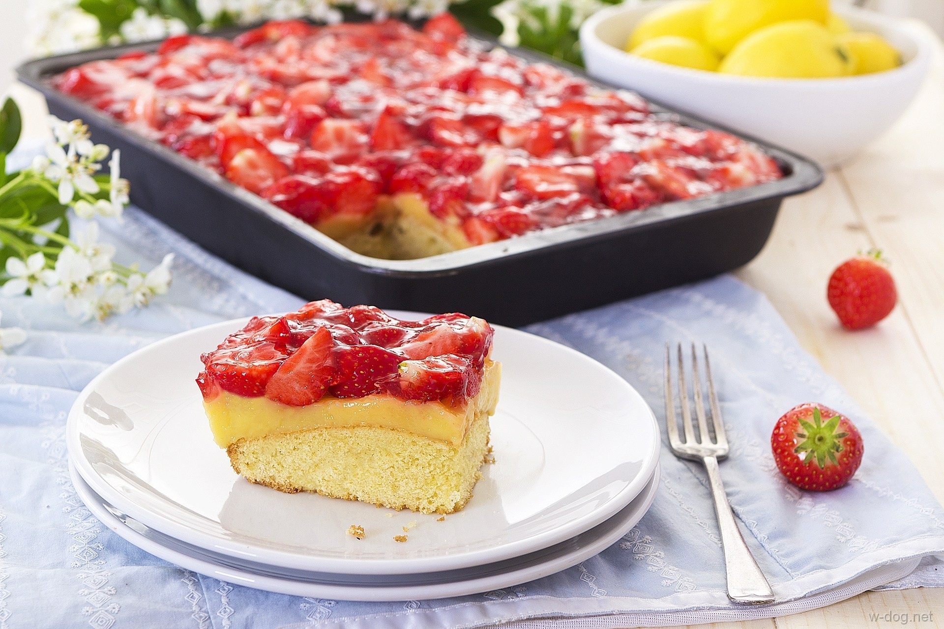 еда торт вилка клубника food cake fork strawberry бесплатно