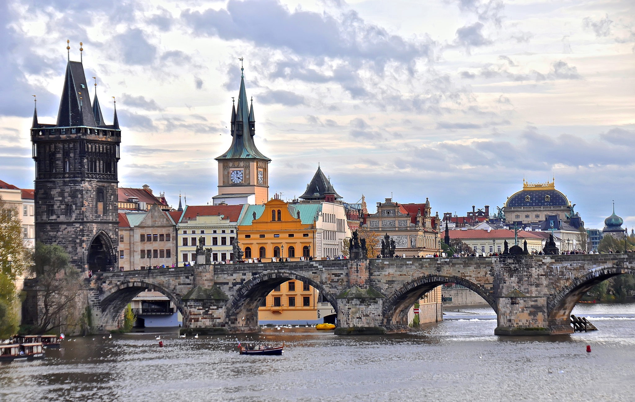 Обои река, мост, дома, прага, чехия, влтава, карлов, river, bridge, home, prague, czech republic, vltava, charles разрешение 2048x1297 Загрузить