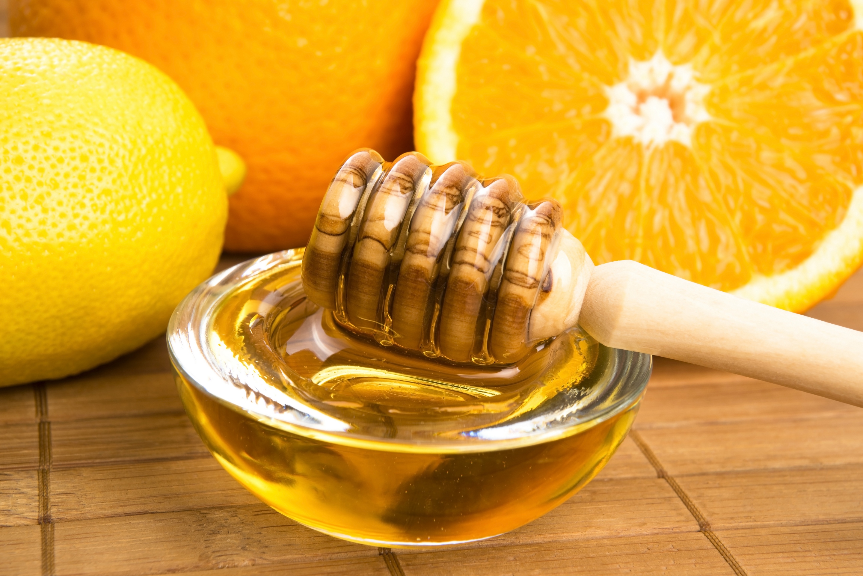 Мед и горячая вода. Мед. Мед и апельсин. Мед с лимоном. Цитрусовый мед.