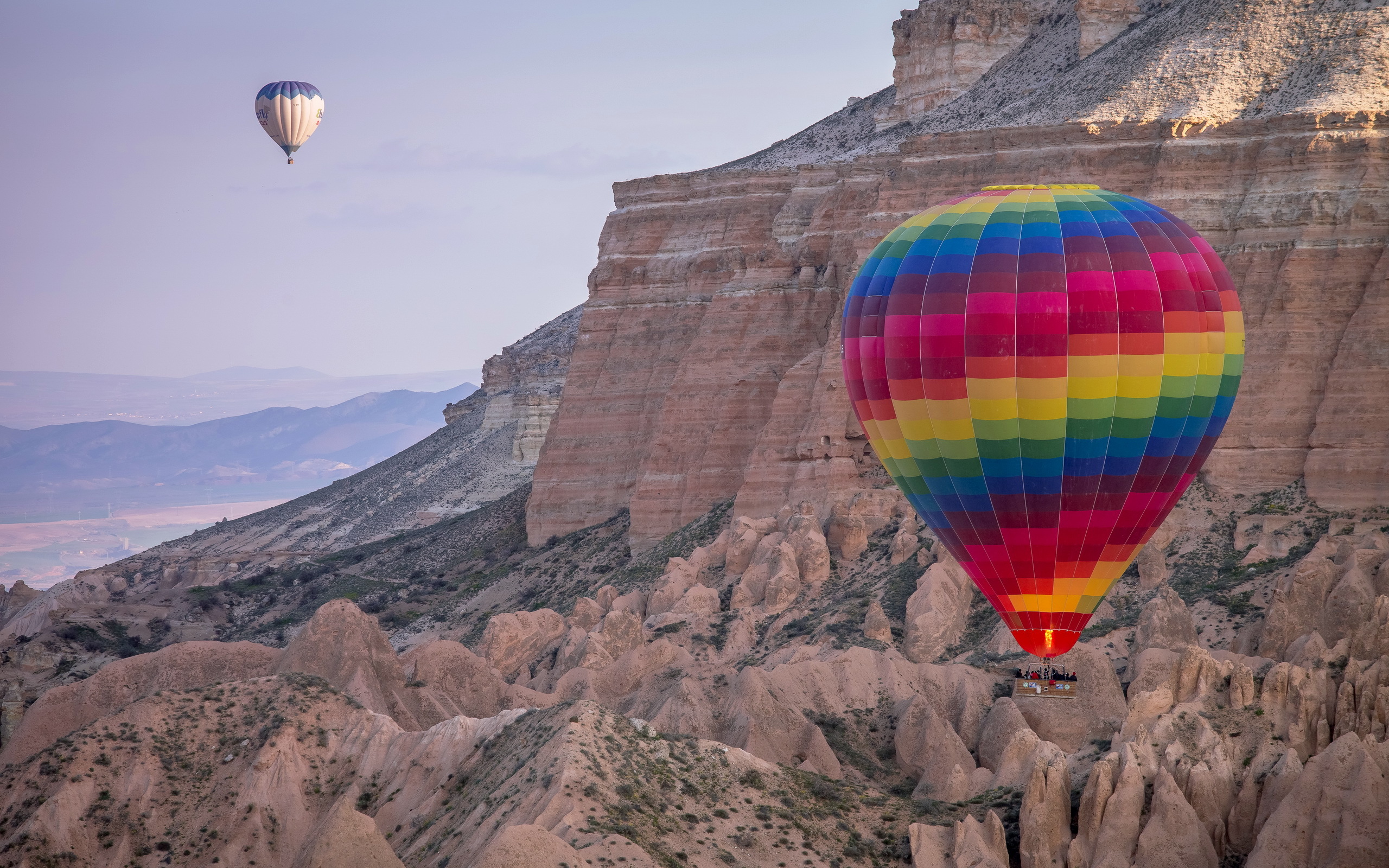 Обои горы, спорт, воздушные шары, mountains, sport, balloons разрешение 2560x1600 Загрузить