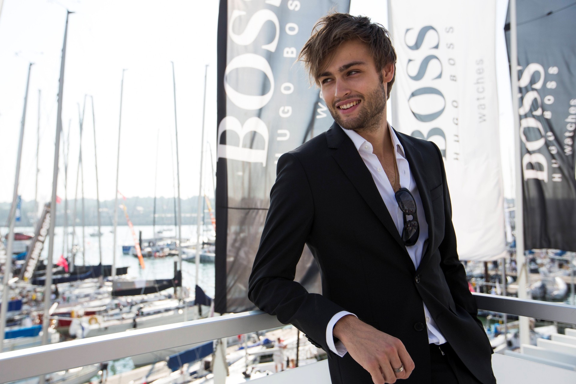 Обои актёр, пиджак, дуглас бут, hugo boss, actor, jacket, douglas booth разрешение 1920x1280 Загрузить