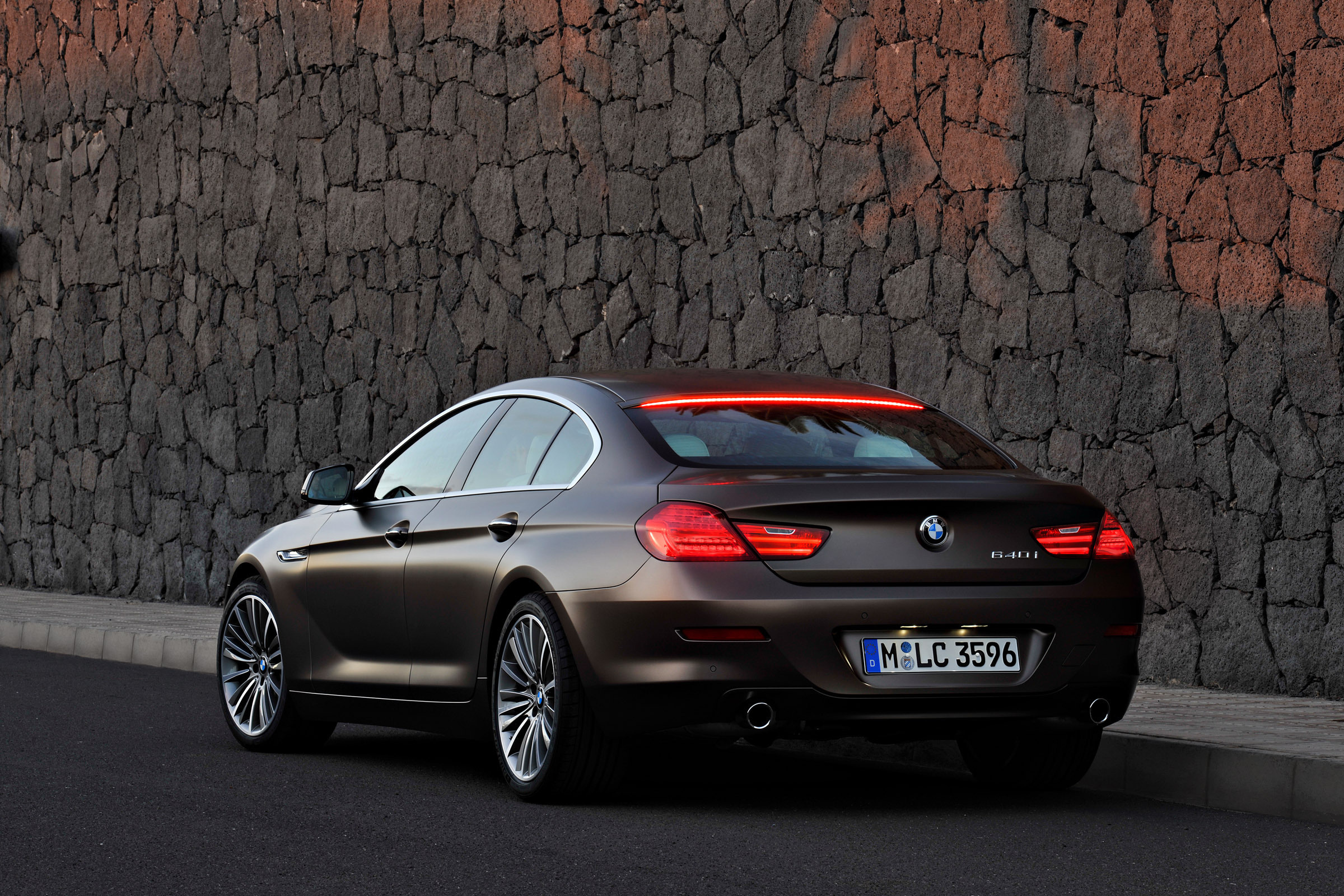 Обои машина, коричневая, автомобиль, бмв, 2013 bmw 6-series gran coupe, machine, brown, car, bmw разрешение 2400x1600 Загрузить