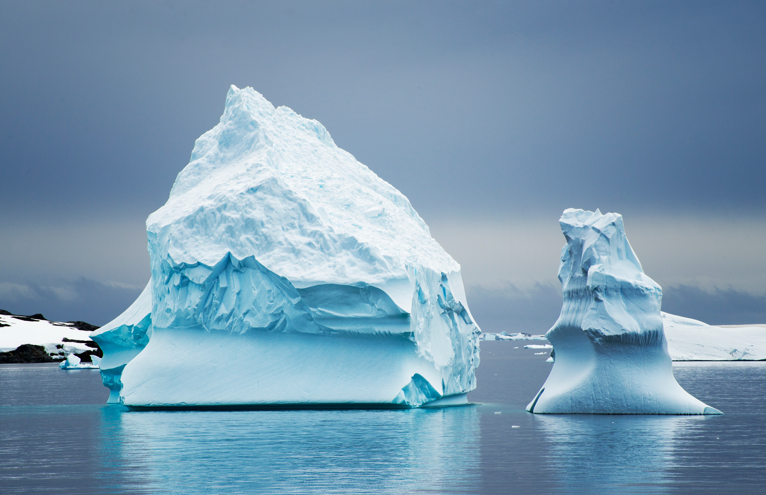 Обои небо, природа, лёд, айсберг, океан, антарктида, the sky, nature, ice, iceberg, the ocean, antarctica разрешение 2559x1656 Загрузить