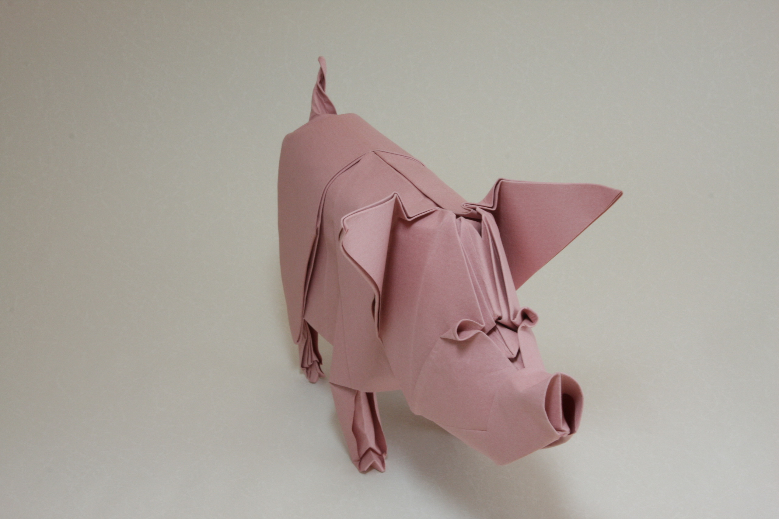 Обои бумага, оригами, свинья, paper, origami, pig разрешение 2560x1707 Загрузить