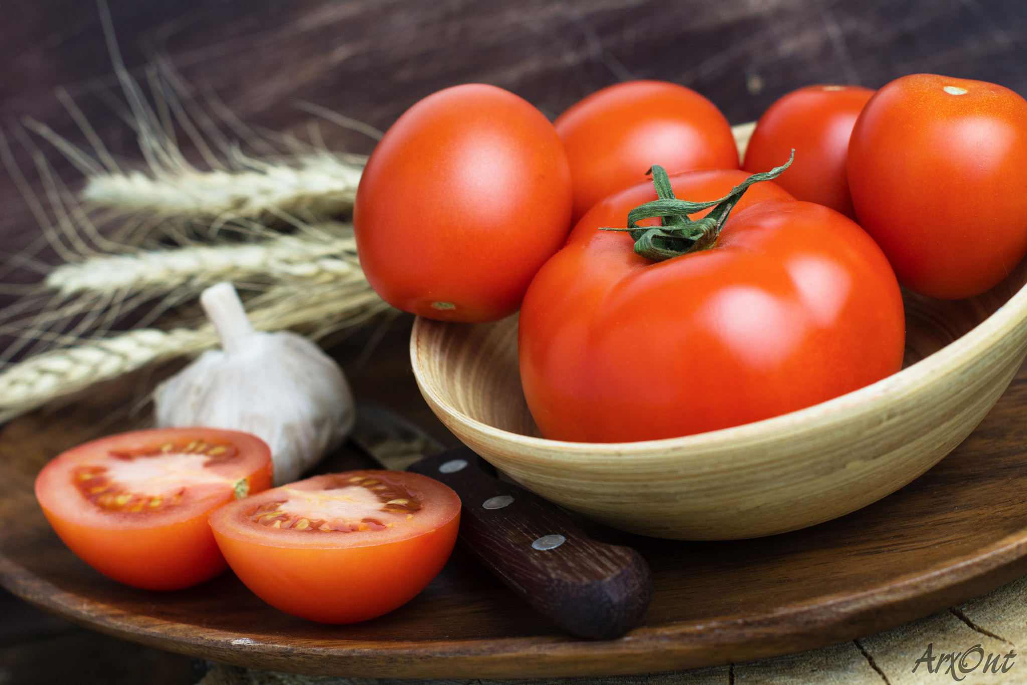 Обои колоски, овощи, помидоры, томаты, чеснок, spikelets, vegetables, tomatoes, garlic разрешение 2048x1365 Загрузить