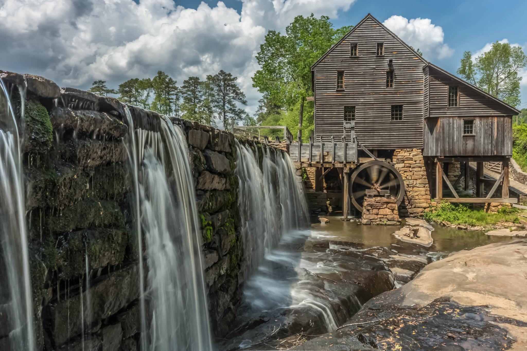 Обои мельница, сша, плотина, северная каролина, greenbrook farms, рейли, mill, usa, dam, north carolina, reilly разрешение 2048x1365 Загрузить