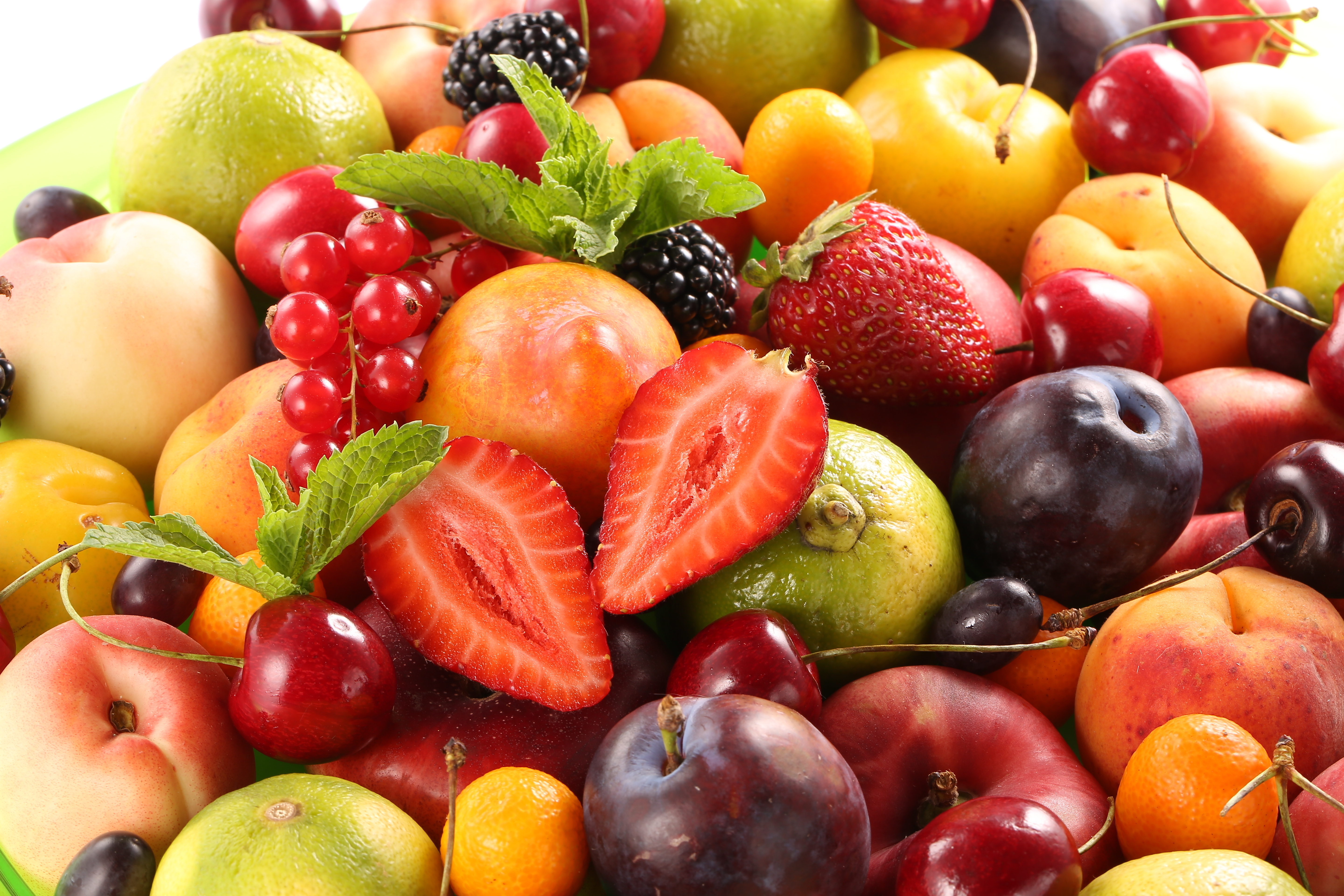 фруктово-ягодное ассорти загрузить