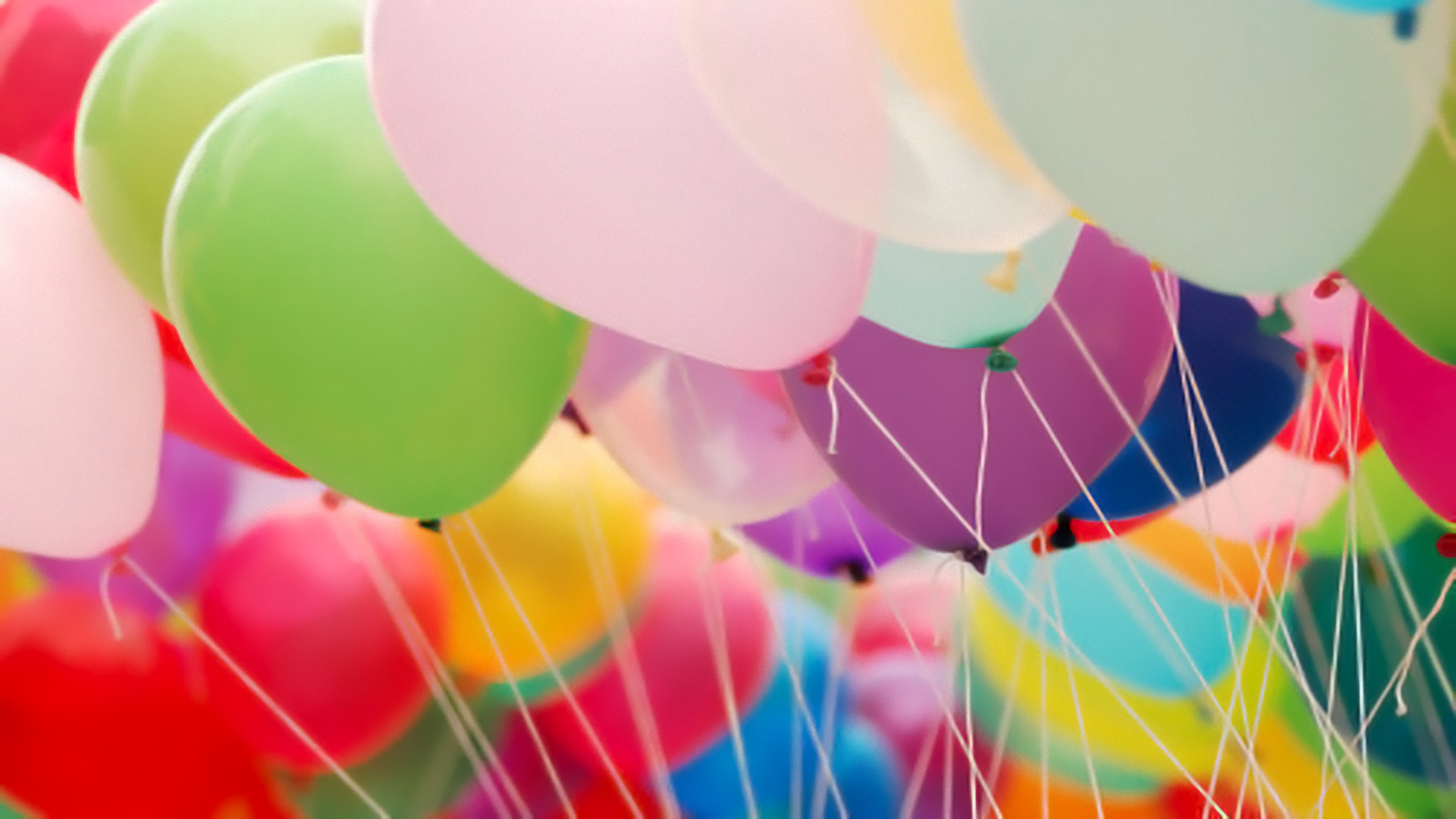 Обои шары, макро, разноцветные, праздник, воздушные шарики, нитки, balls, macro, colorful, holiday, balloons, thread разрешение 1920x1080 Загрузить