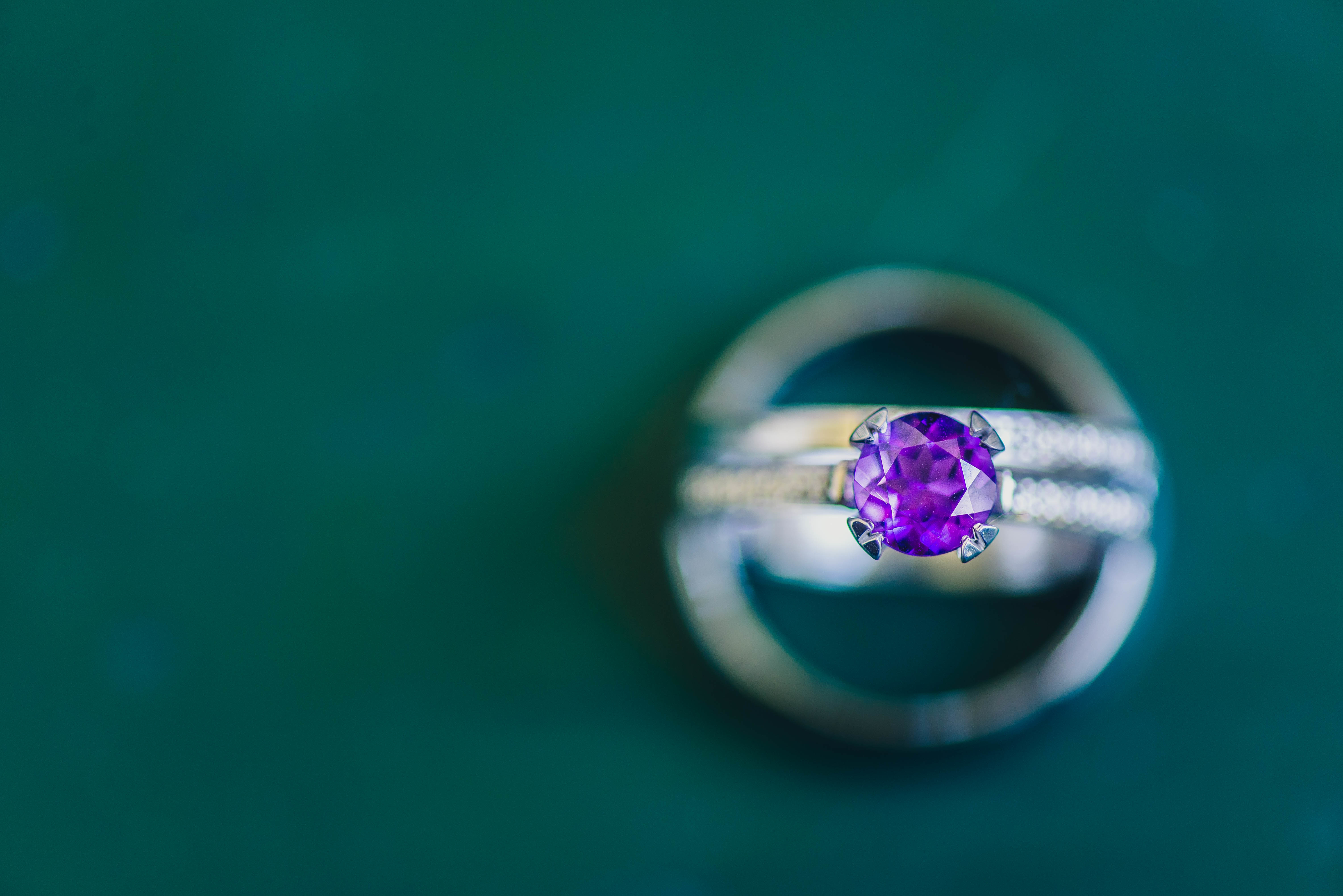 Обои фиолетовый, камень, кольцо, сиреневый, purple, stone, ring, lilac разрешение 6016x4016 Загрузить