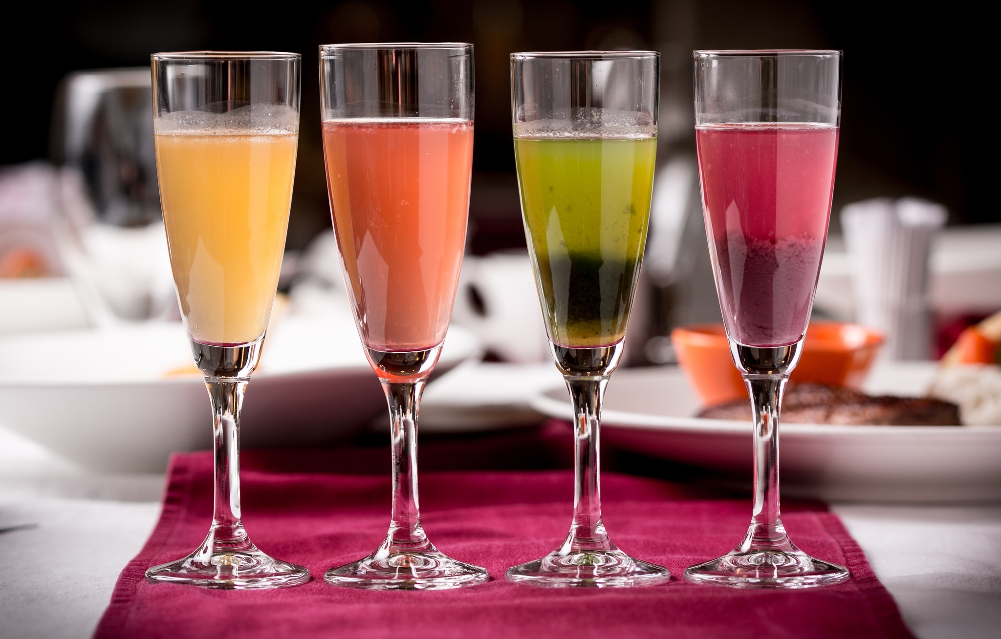 Обои разноцветный, коктейль, напитки, бокалы, colorful, cocktail, drinks, glasses разрешение 2048x1308 Загрузить