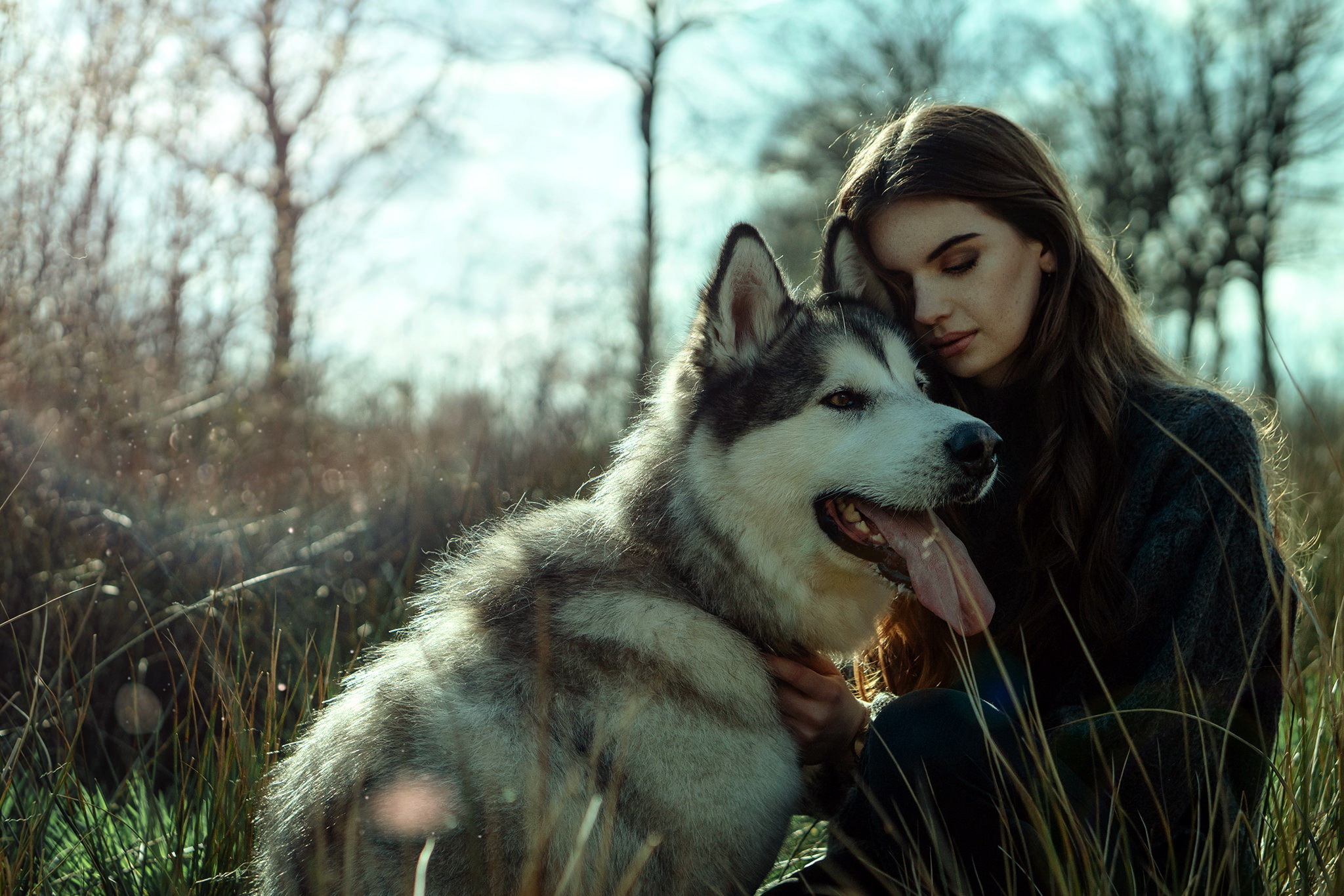Обои девушка, фон, собака, girl, background, dog разрешение 2048x1366 Загрузить