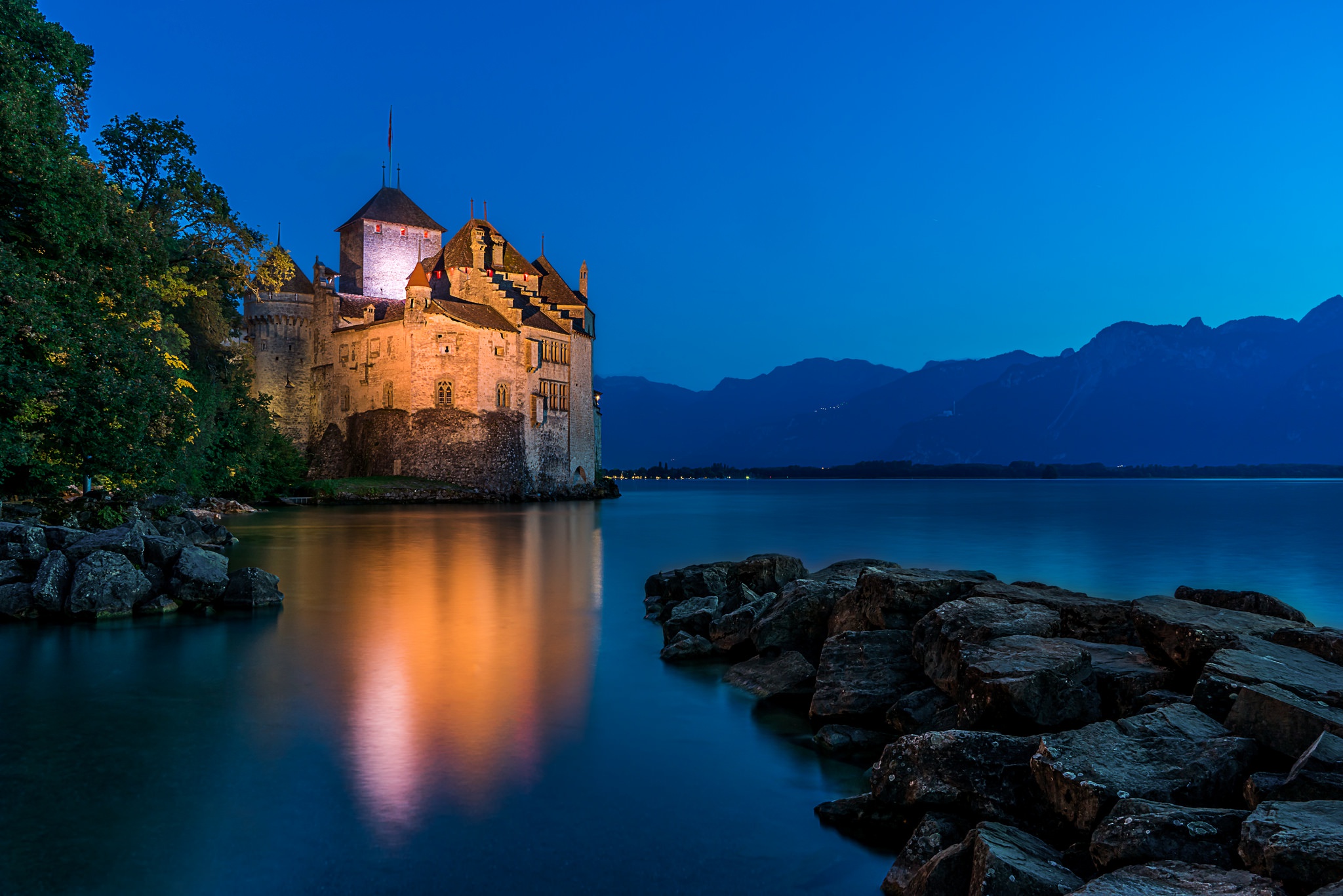 Женева озеро замок Шильон без смс