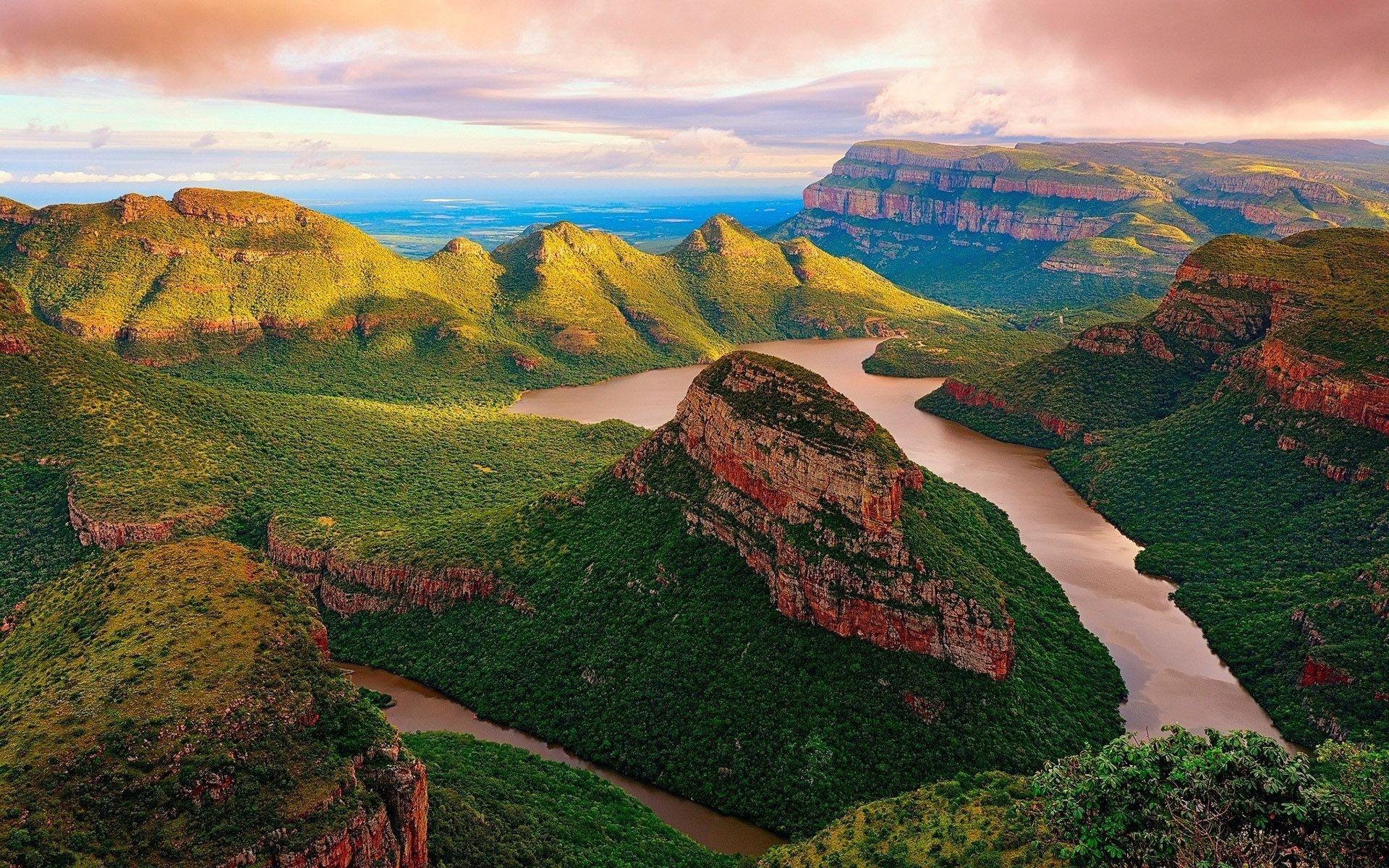 Обои река, горы, скалы, каньон, юар, blyde river canyon nature reserve, river, mountains, rocks, canyon, south africa разрешение 1920x1200 Загрузить