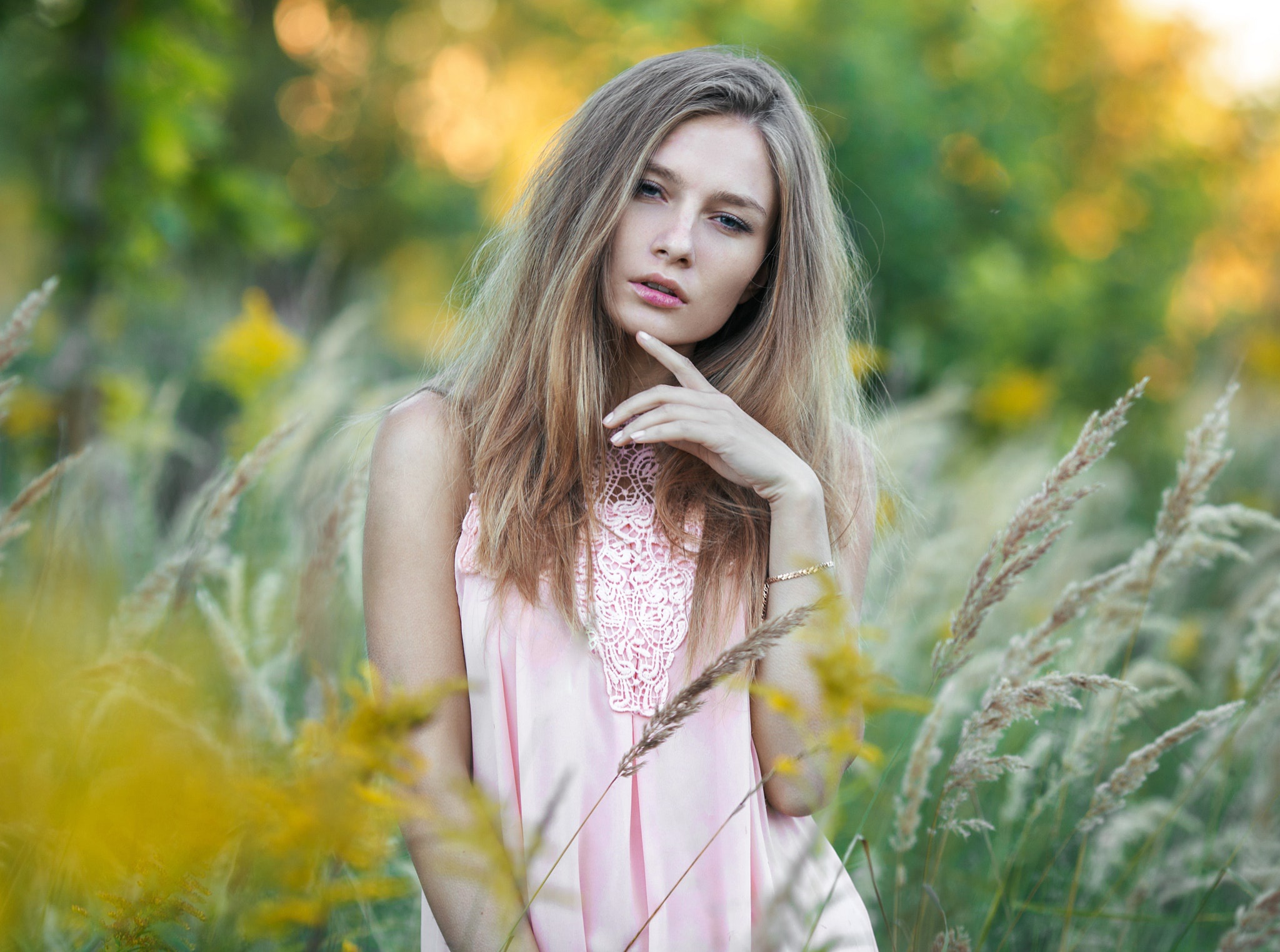 Natural girl. Фотосессия намприродн. Фотосессия на природе. Фотосессия девушки на природе. Красивая девочка на природе.