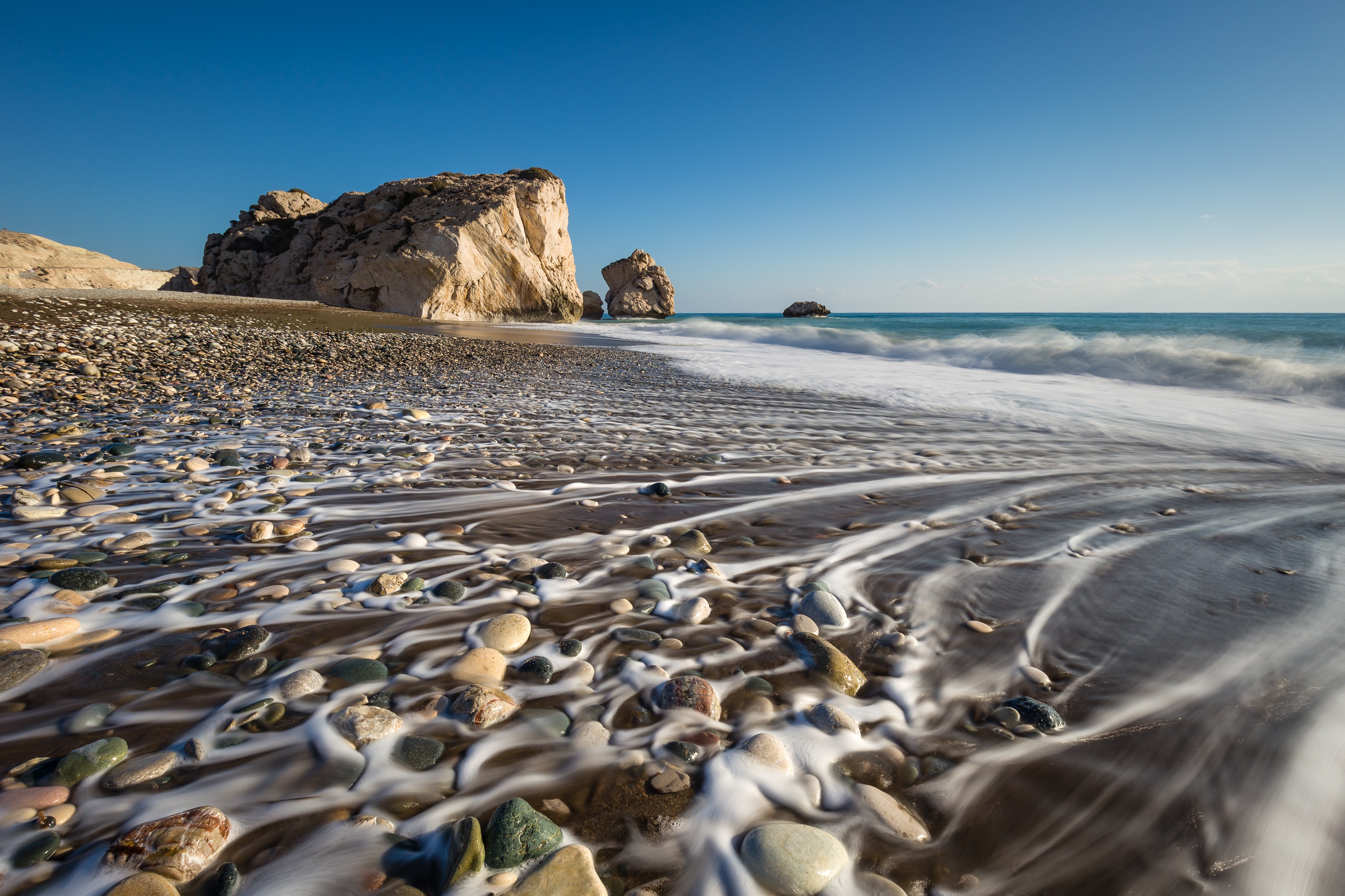 Обои вода, скалы, камни, море, побережье, paphos district, кипр, water, rocks, stones, sea, coast, cyprus разрешение 2738x1825 Загрузить