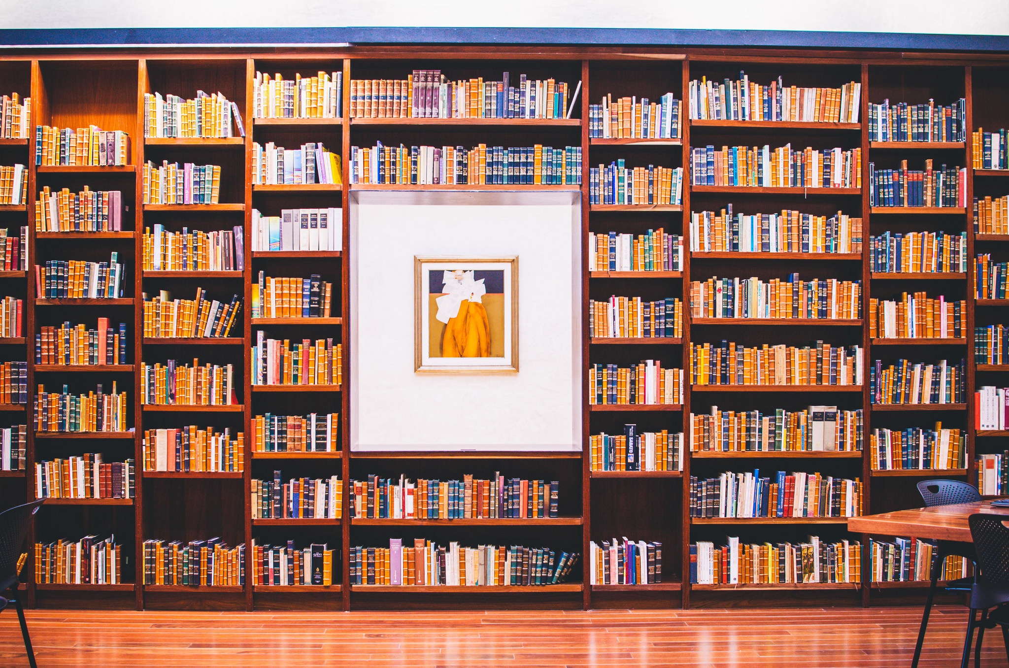 Шаблон библиотеки книг. Полки для книг. Стеллаж для книг. Красивая полка с книгами. Стеллажи для книг в библиотеку.