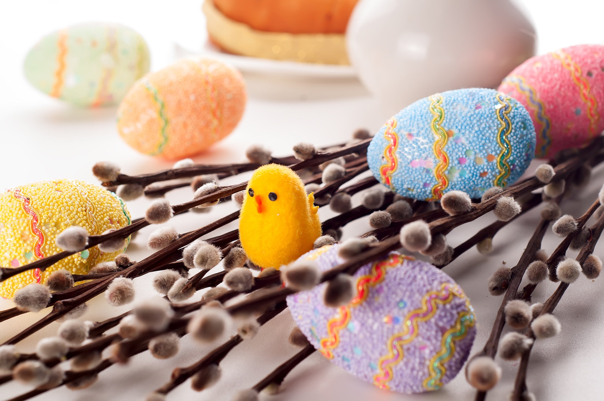 Обои ветки, пасха, яйца, праздник, цыплёнок, верба, крашенки, branches, easter, eggs, holiday, chicken, verba разрешение 2048x1360 Загрузить