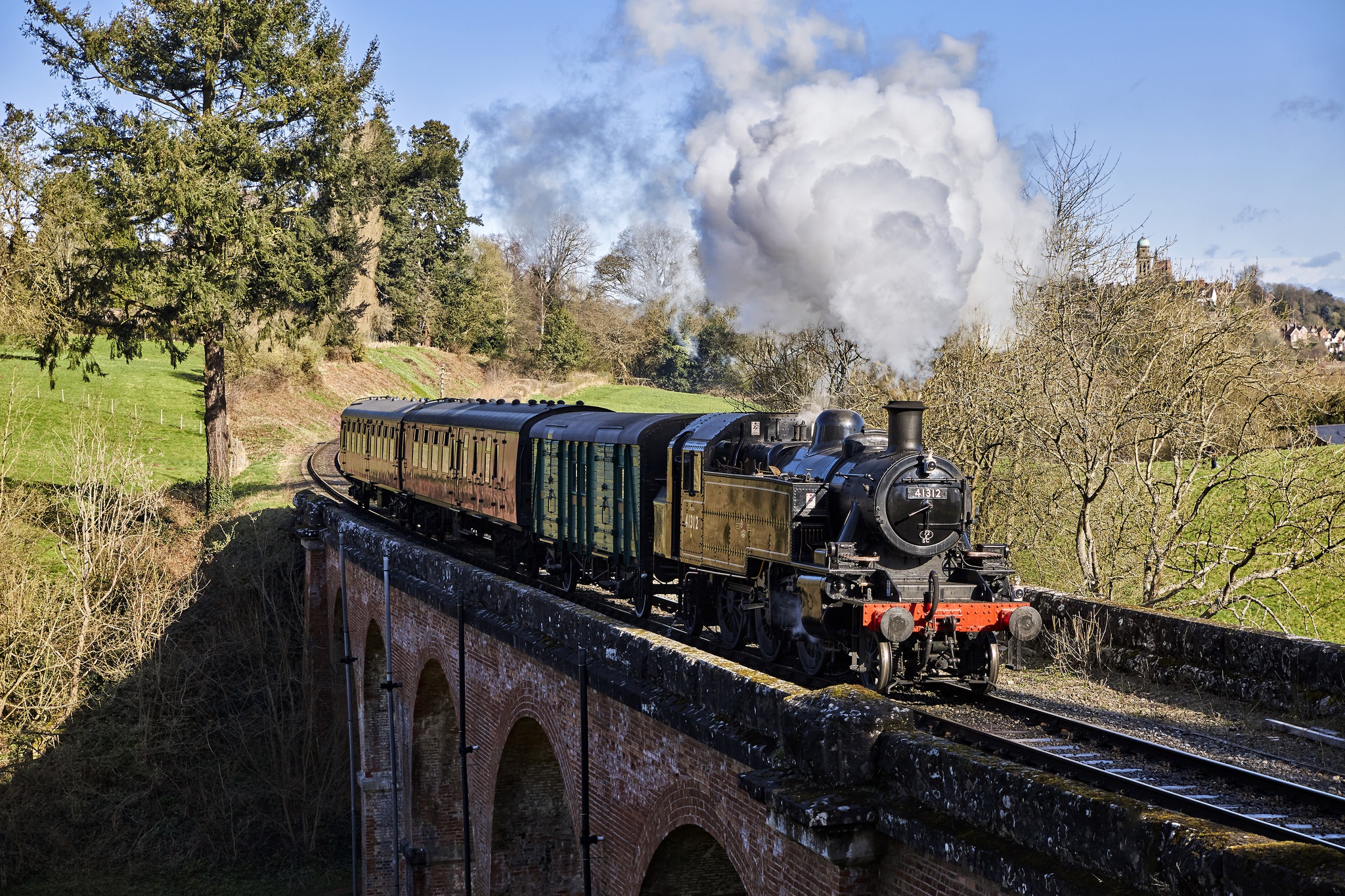 First railway. Заброшенные станции ДЖД Лесная. Старинный поезд. Поровоз. Железная дорога.