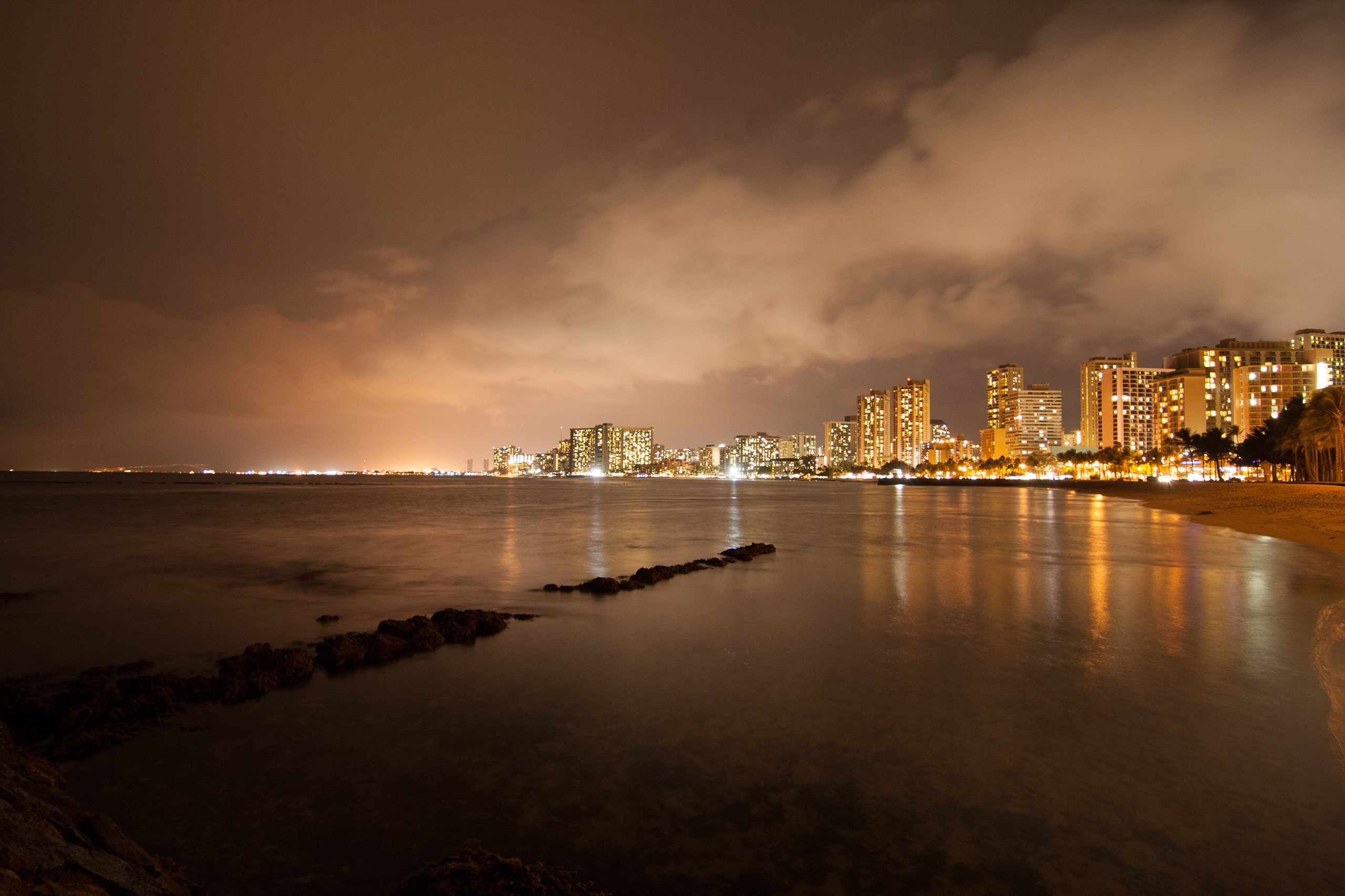 Обои ночь, набережная, здания, гавайи, гонолулу, night, promenade, building, hawaii, honolulu разрешение 2560x1707 Загрузить