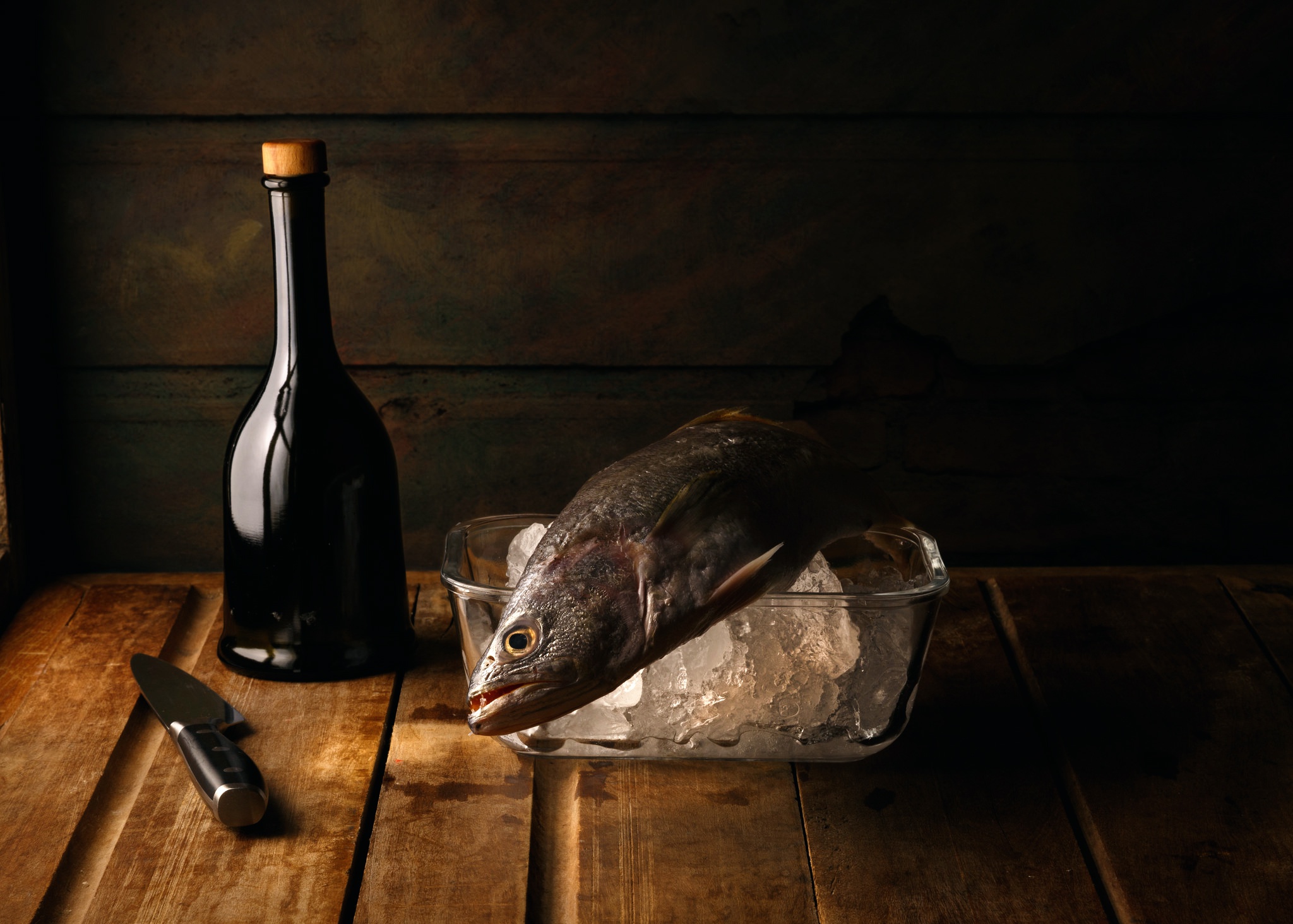 Обои лёд, стол, бутылка, нож, рыба, натюрморт, ice, table, bottle, knife, fish, still life разрешение 2048x1464 Загрузить