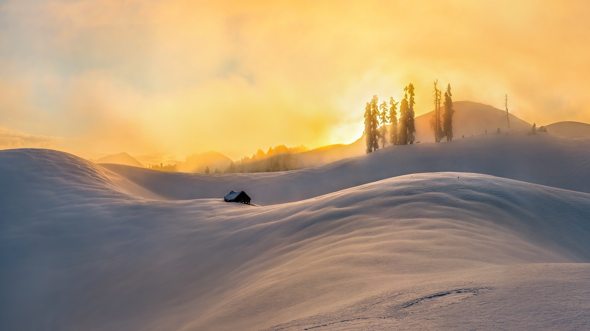 Обои небо, деревья, горы, солнце, холмы, снег, утро, дом, the sky, trees, mountains, the sun, hills, snow, morning, house разрешение 1920x1080 Загрузить