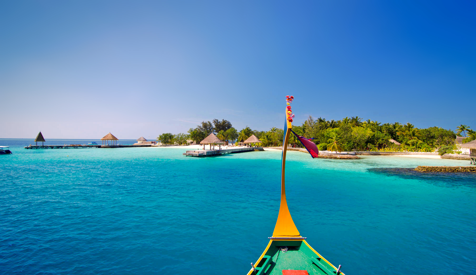 Обои море, пляж, лодка, отдых, остров, тропики, мальдивы, sea, beach, boat, stay, island, tropics, the maldives разрешение 2000x1154 Загрузить