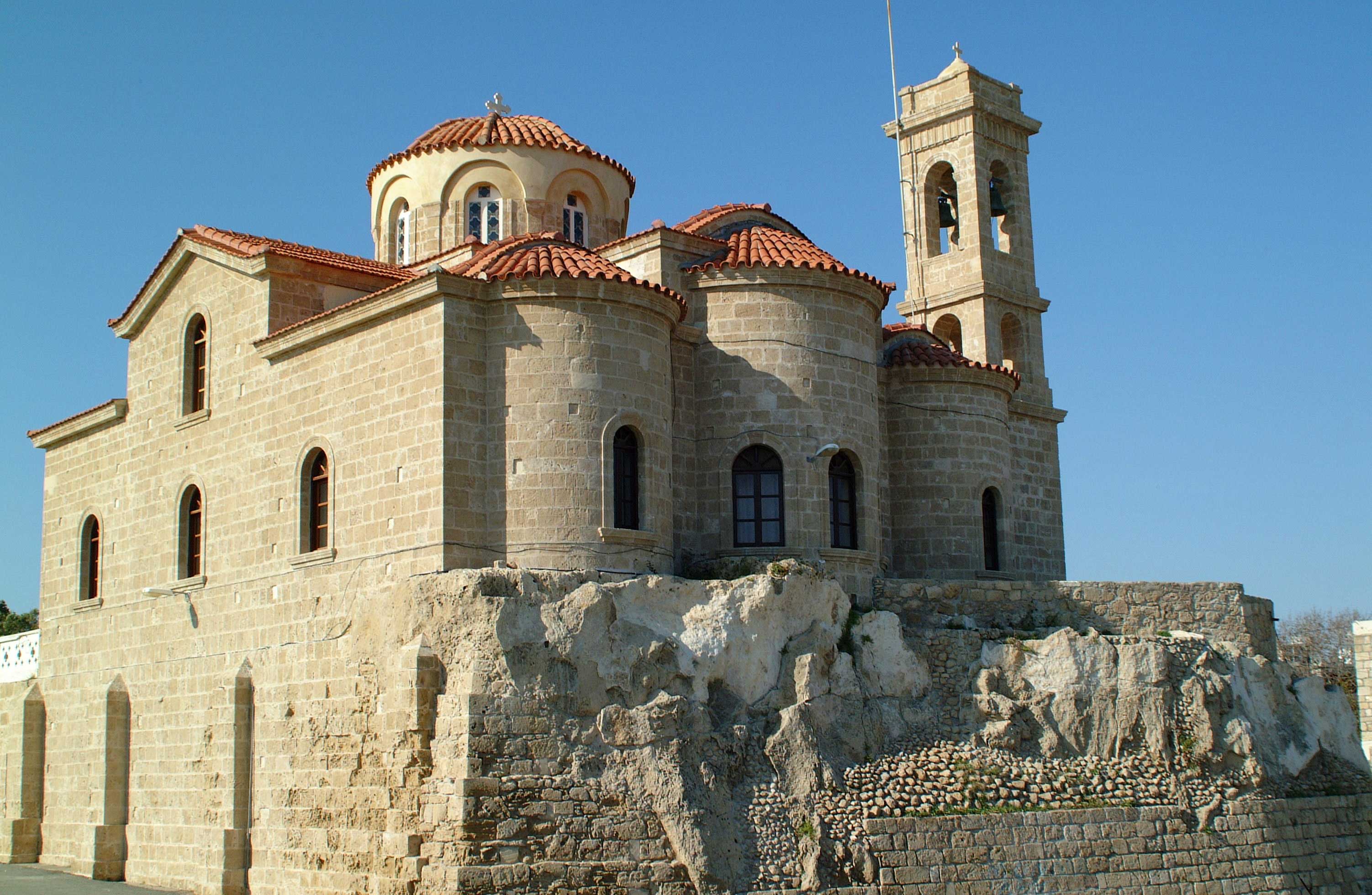 кипр монастыри