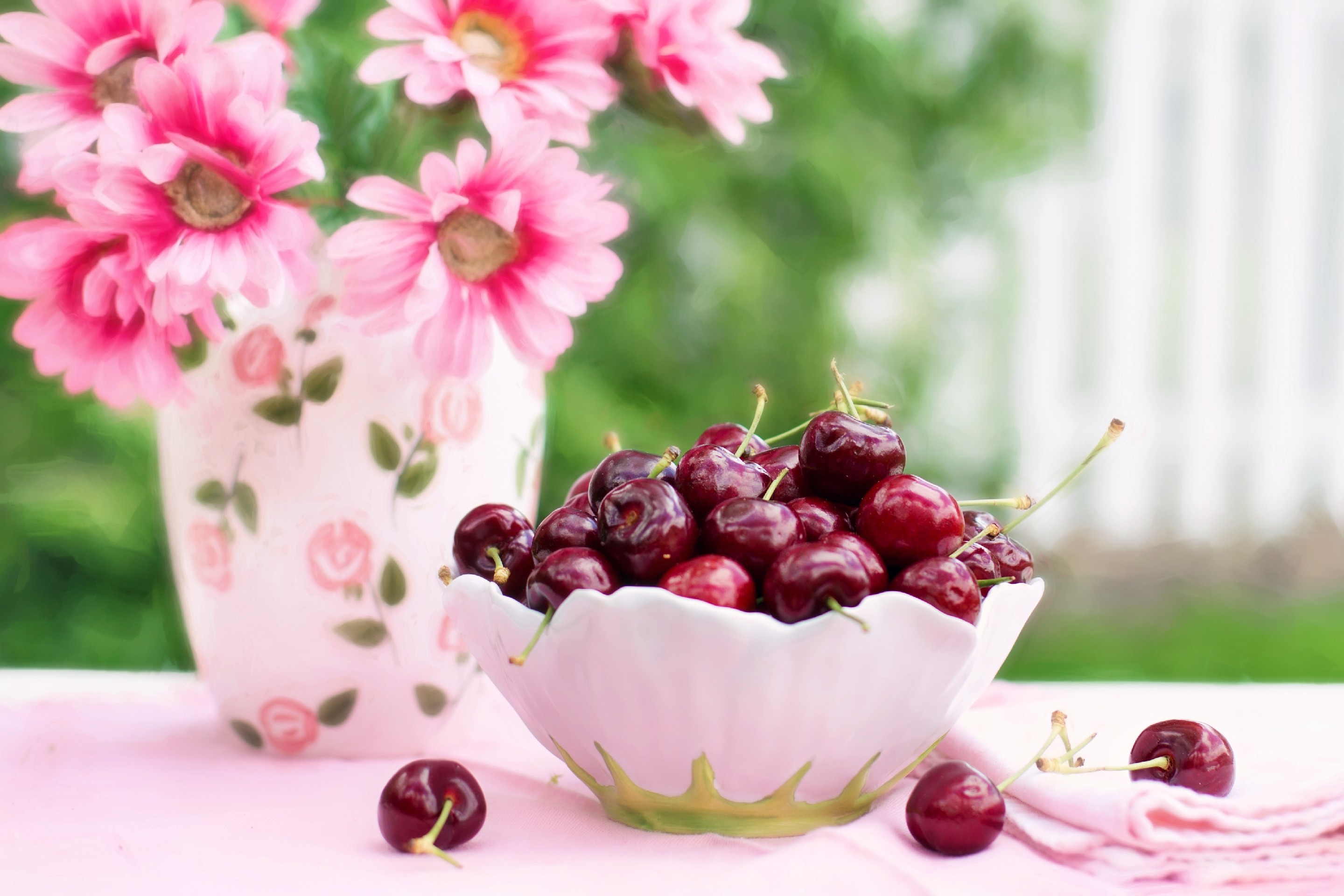 еда ягоды вишня черешня корзина природа бесплатно