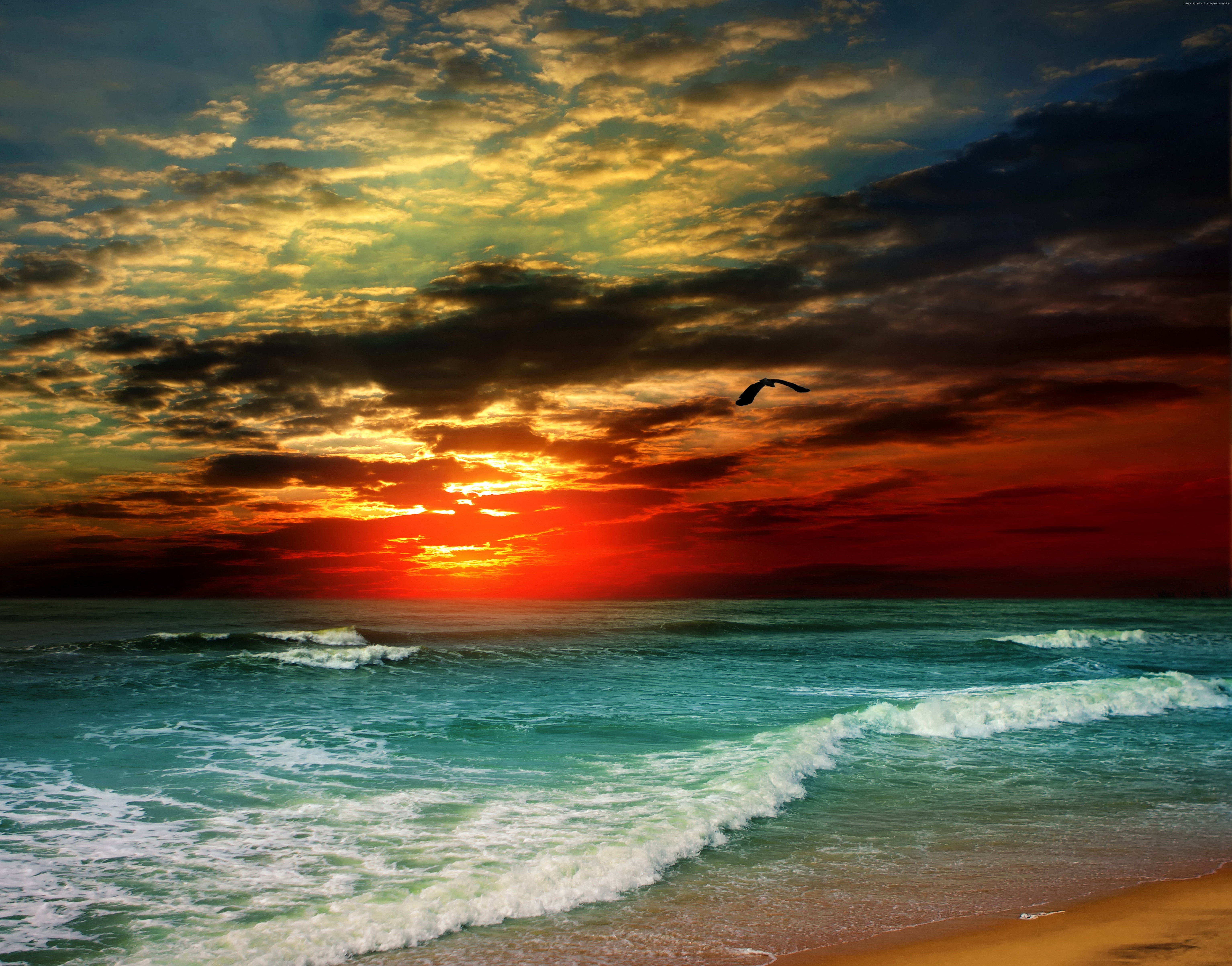 Красивый закат на телефон. Красивый закат. Морской закат. Закат над морем. Красивое море.