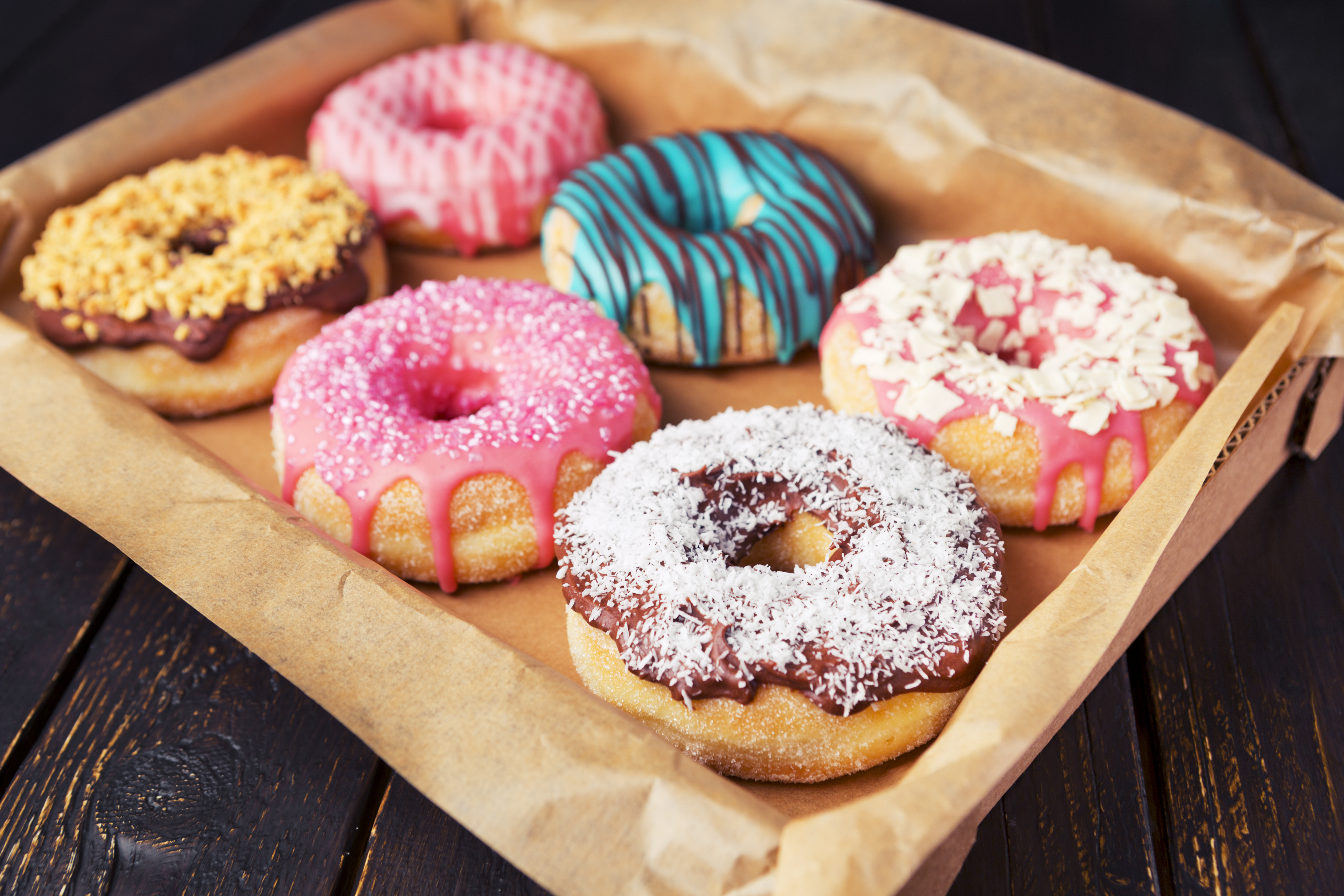 Обои пончики, сахарная пудра, глазурь, donuts, powdered sugar, glaze разрешение 5760x3840 Загрузить