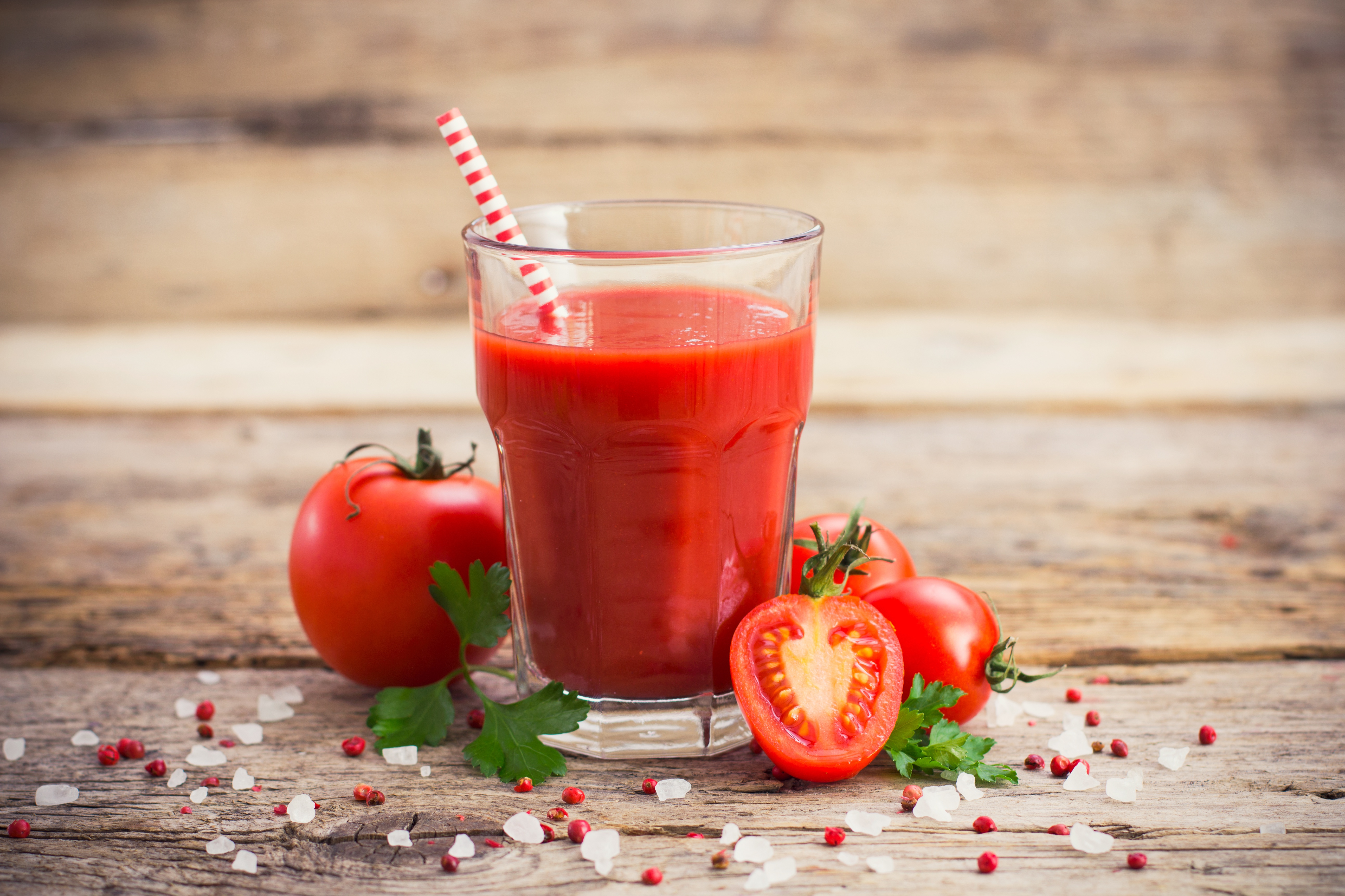 Почему пьют томатный сок