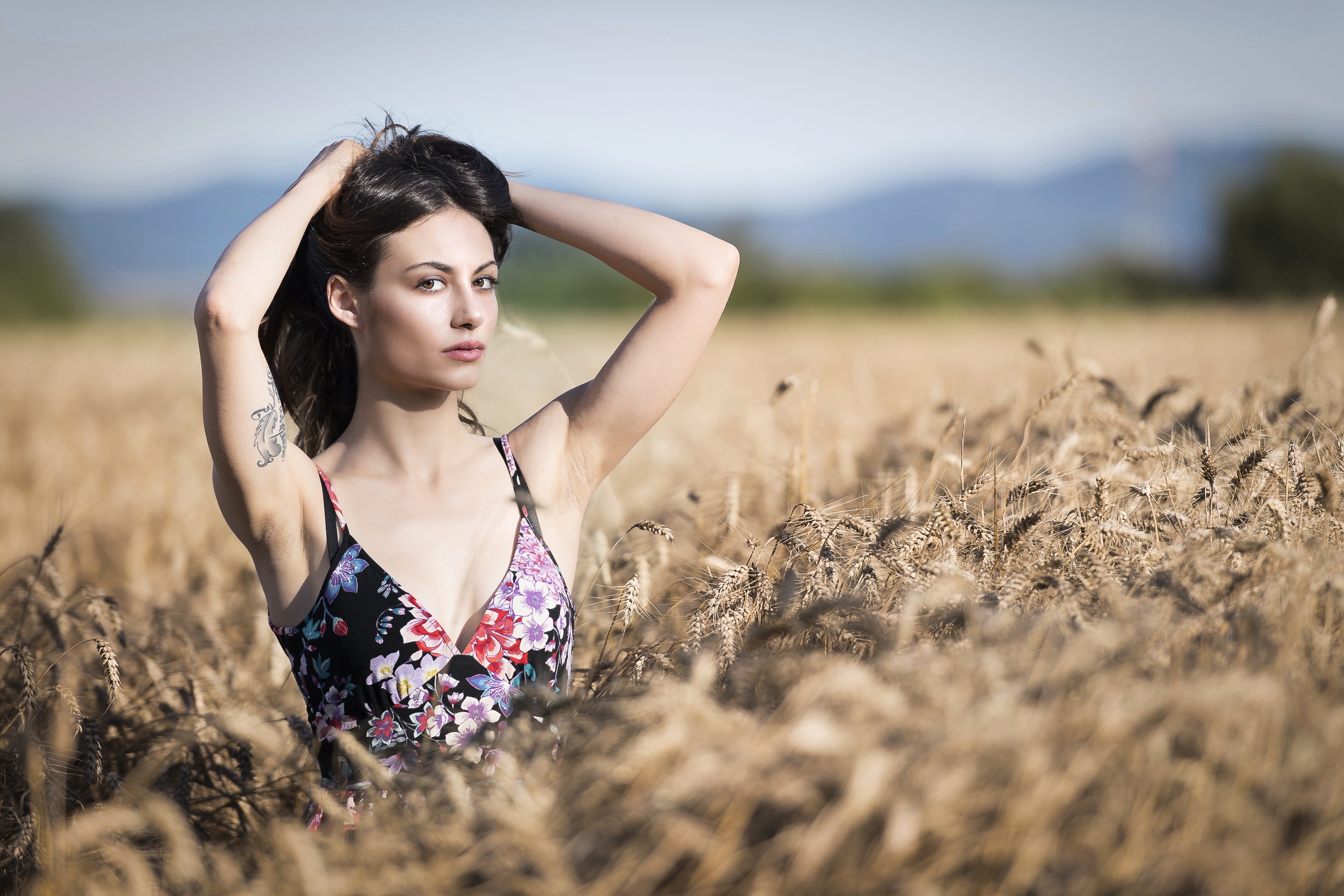 Обои небо, девушка, поле, взгляд, колосья, волосы, лицо, erika, the sky, girl, field, look, ears, hair, face разрешение 3000x2000 Загрузить