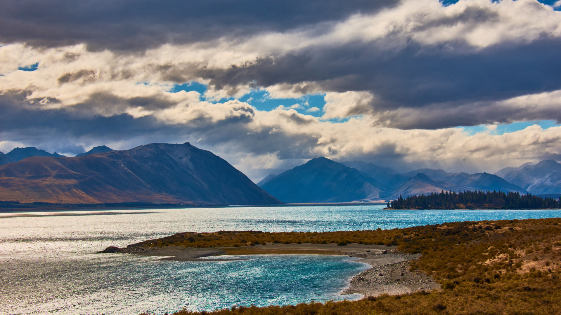 Обои облака, озеро, горы, природа, пейзаж, clouds, lake, mountains, nature, landscape разрешение 1920x1080 Загрузить