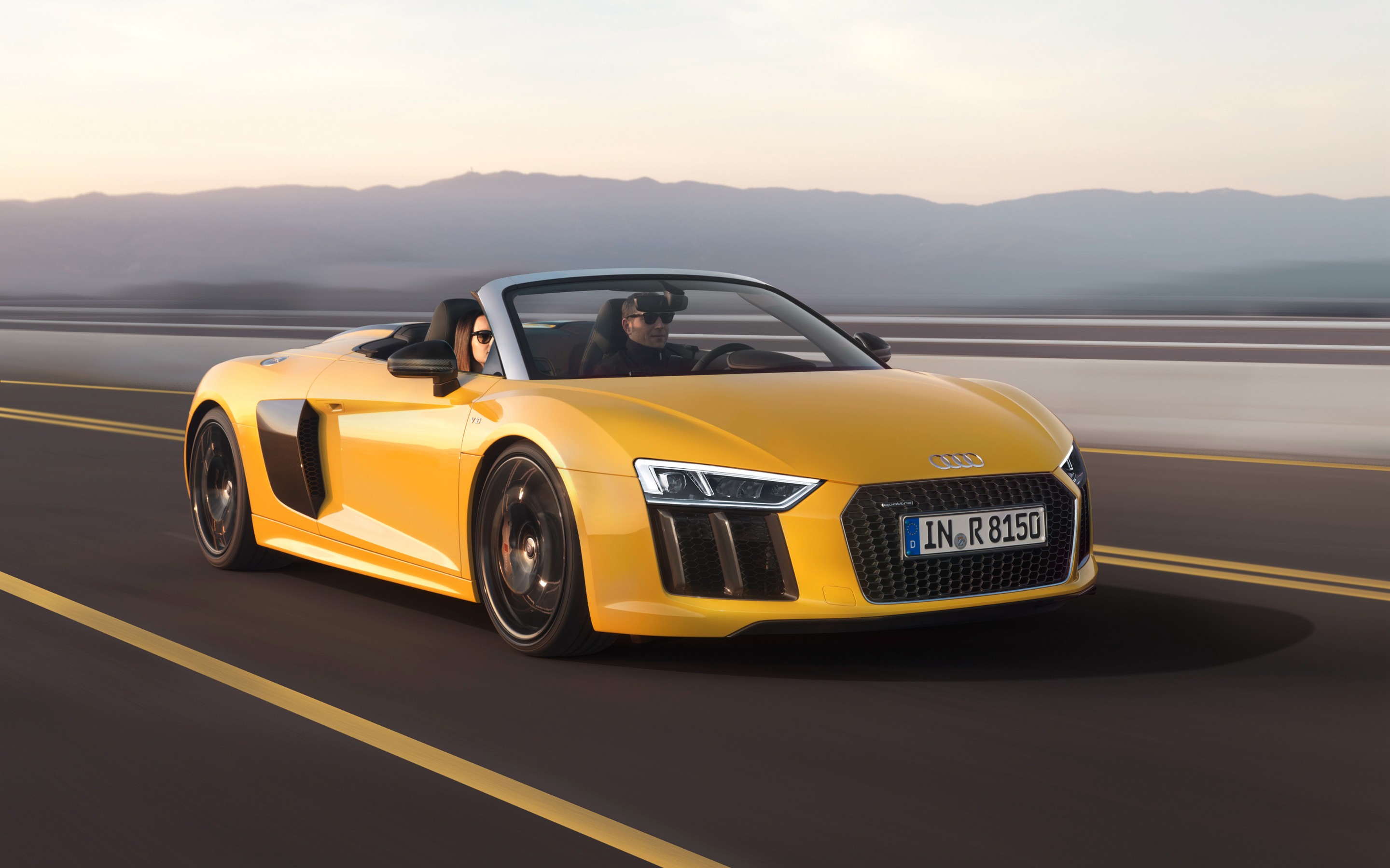 Р8 спайдер. Ауди r8 v10 Spyder. Ауди р8 кабриолет. Audi r8 Spyder кабриолет. R8 v10 Spyder.