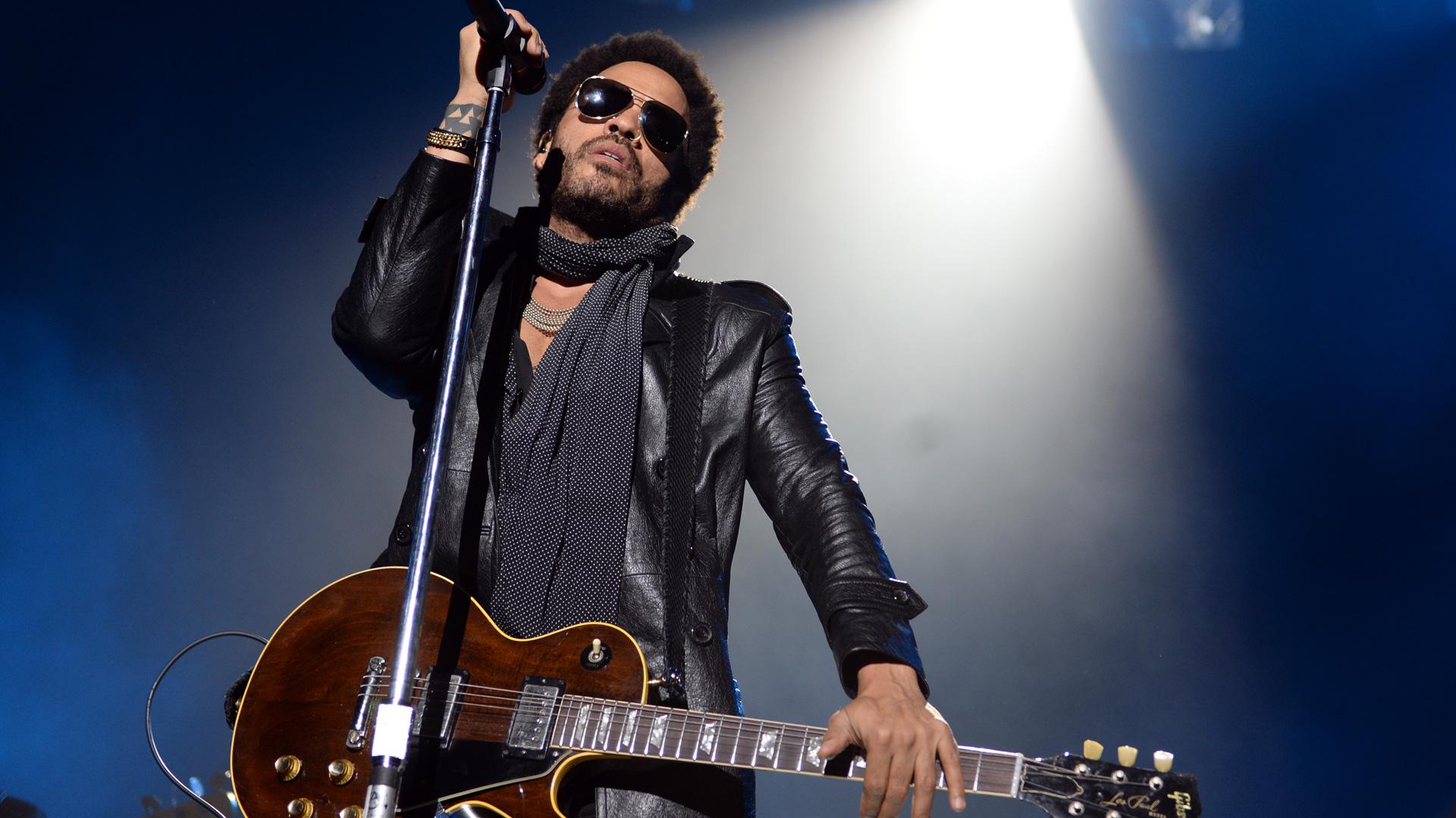 Обои гитара, концерт, музыкант, кожаная куртка, lenny kravitz, ленни кравиц, guitar, concert, musician, leather jacket разрешение 1920x1080 Загрузить