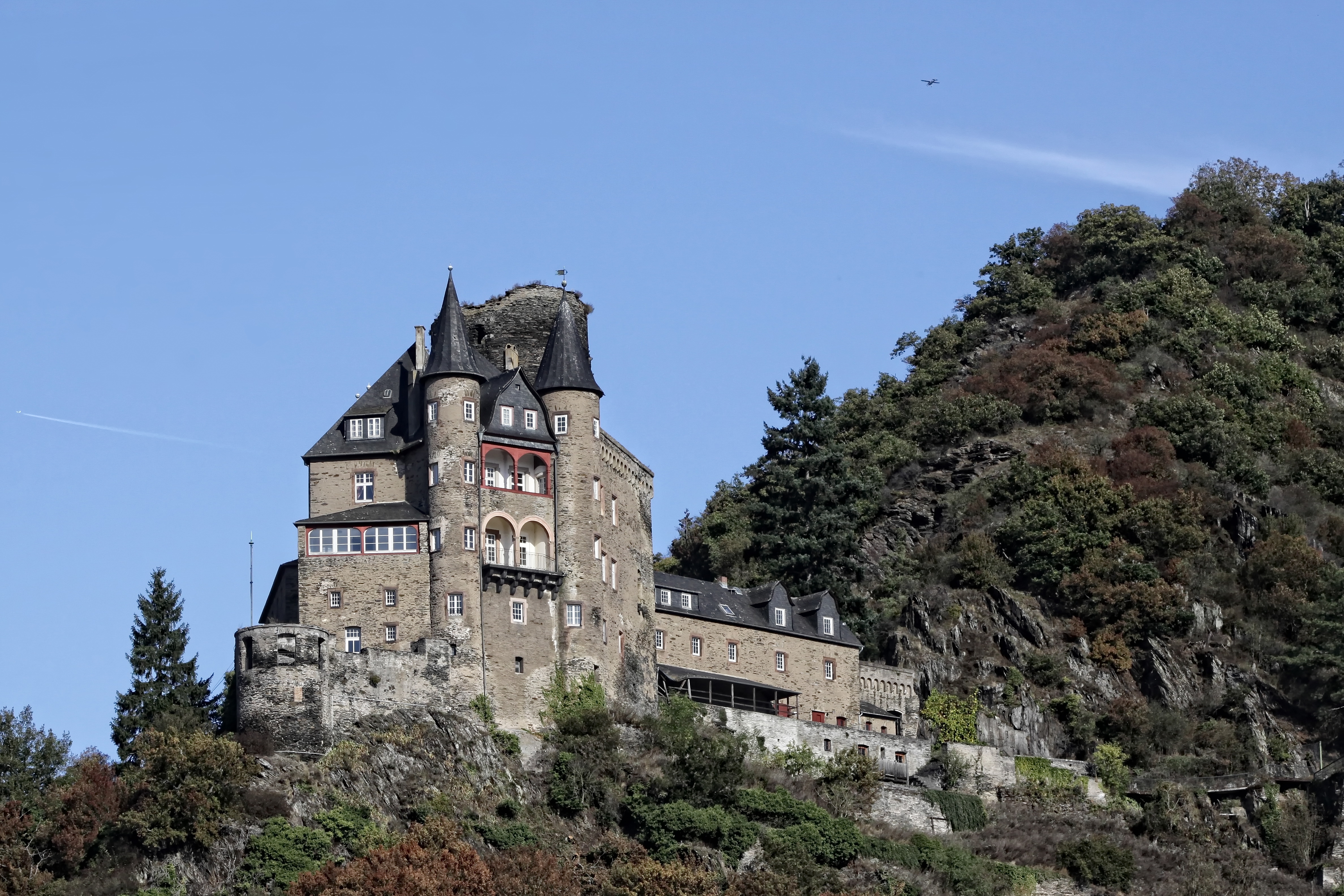 Обои пейзаж, замок, германия, castle katz, замок катц, санкт-гоарсхаузен, st. goarshausen, burg katz, landscape, castle, germany, saint goarshausen разрешение 4752x3168 Загрузить