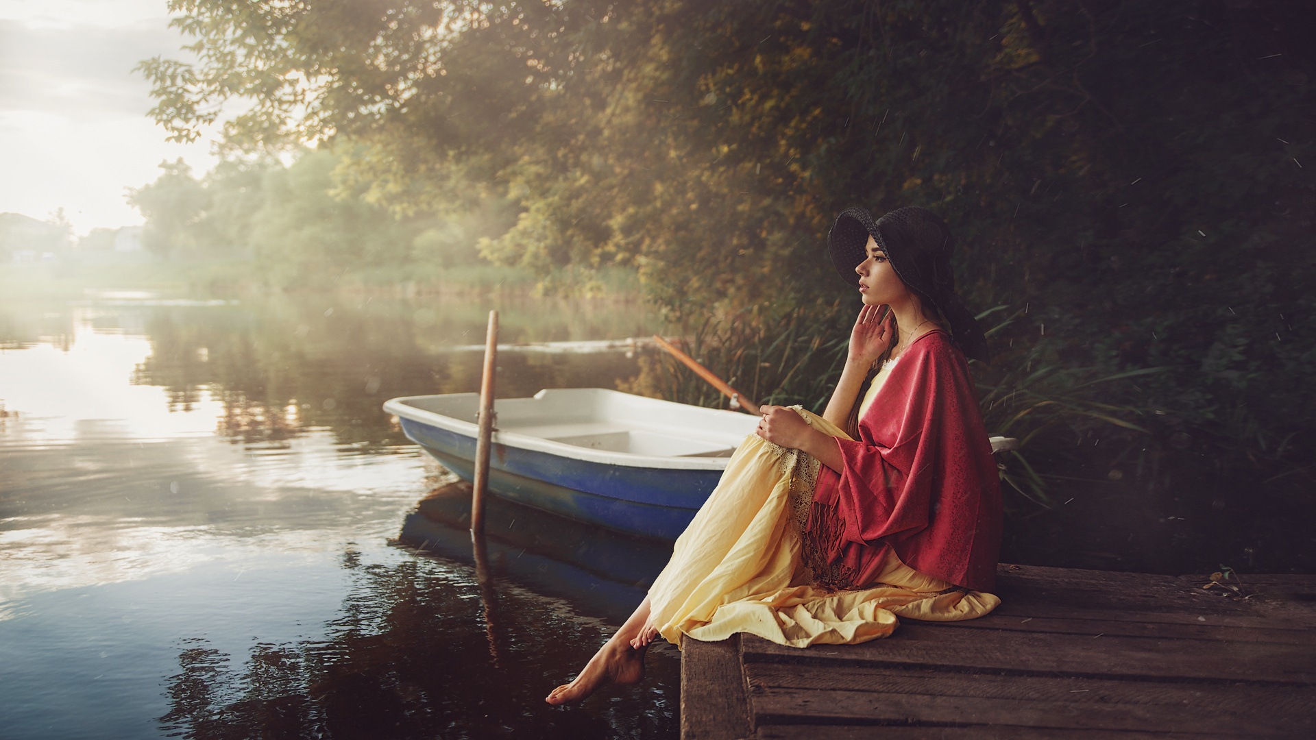Река судьбы читать. Девушка в лодке. Красивая девушка в лотке. Красивая девушка в лодке. Девушка у реки.