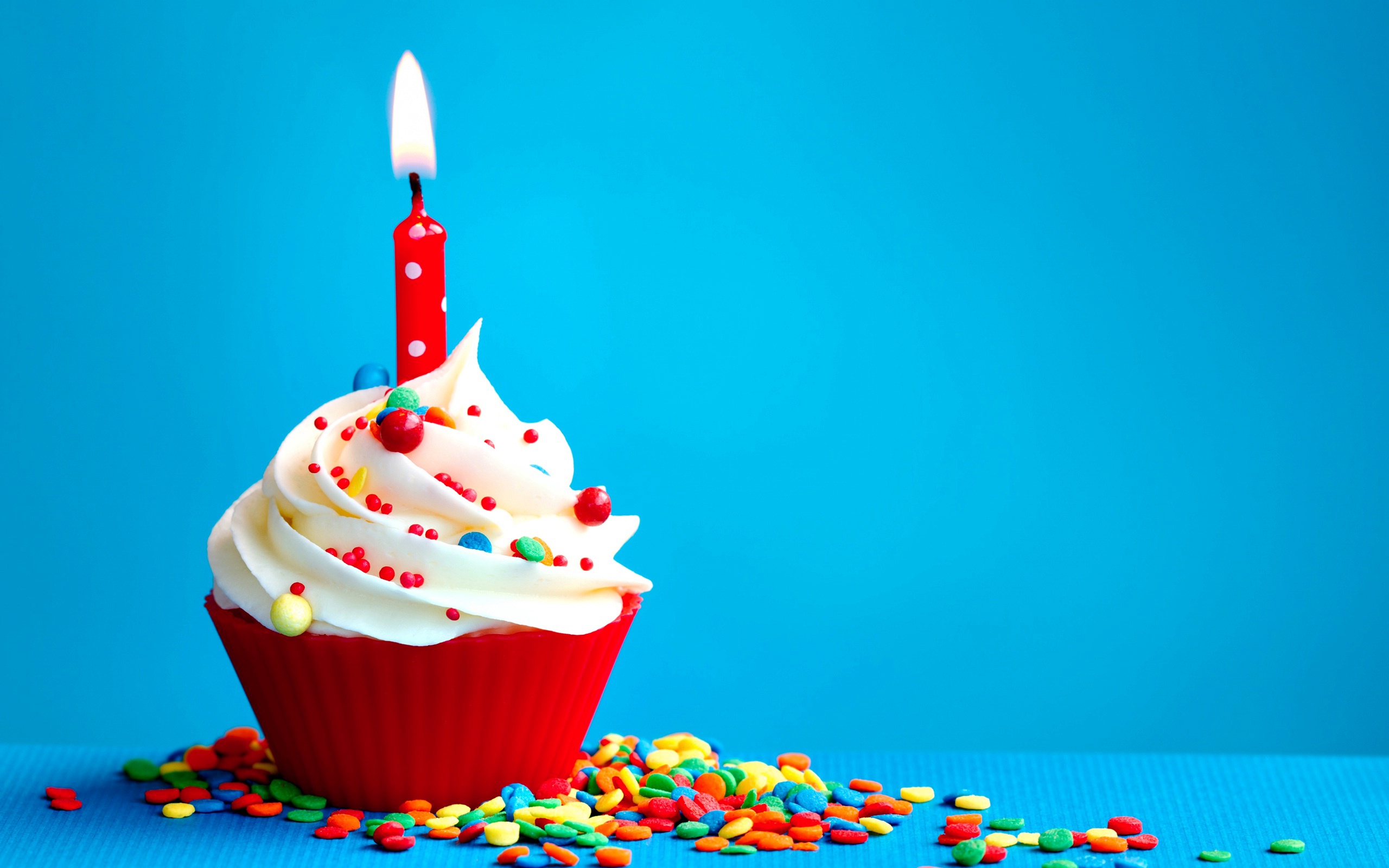 Обои свеча, день рождения, пирожное, candle, birthday, cake разрешение 2560...