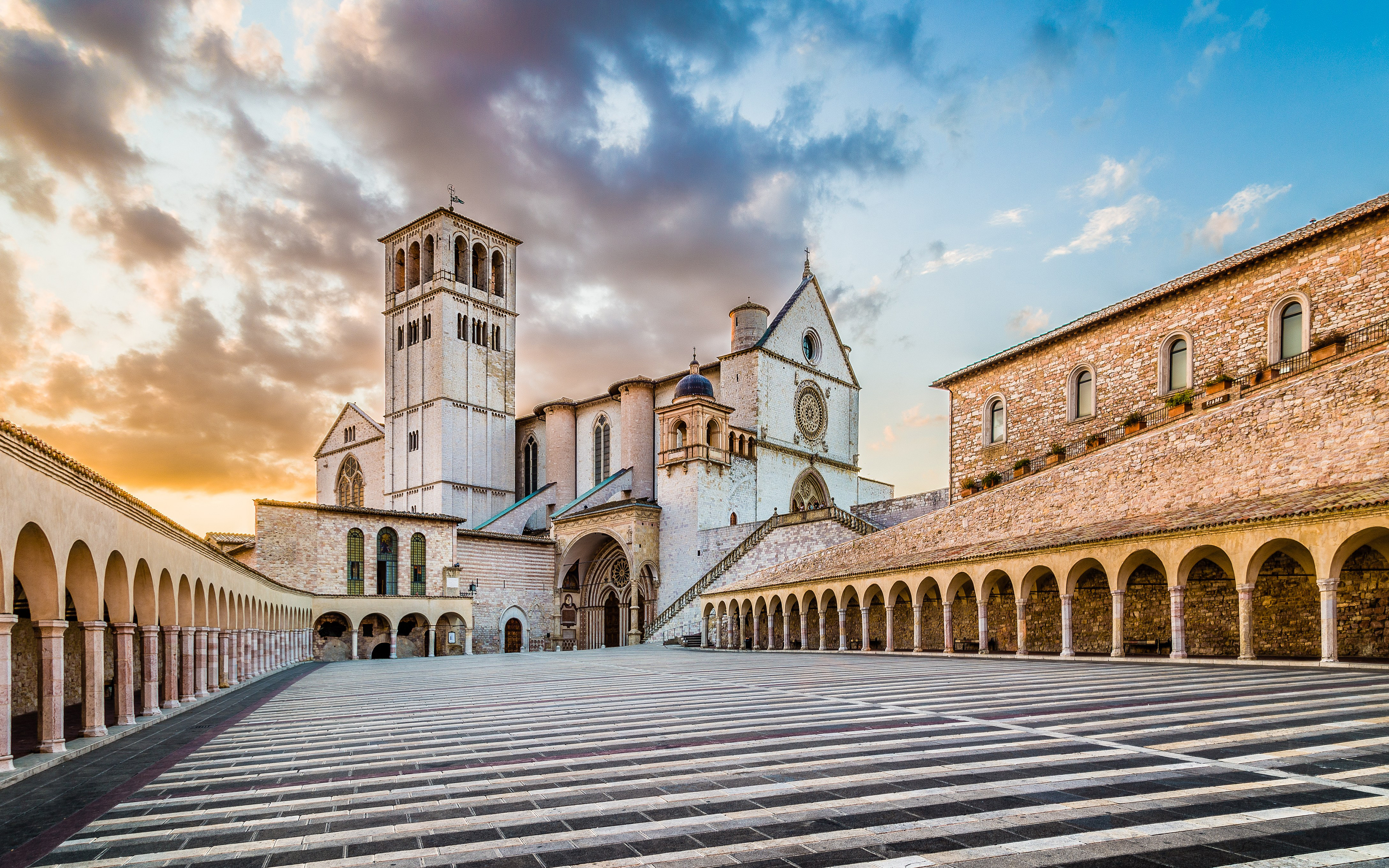 Обои италия, церковь, монастырь, ассизи, базилика, сан-франческо, italy, church, the monastery, assisi, basilica, san francesco разрешение 3840x2400 Загрузить