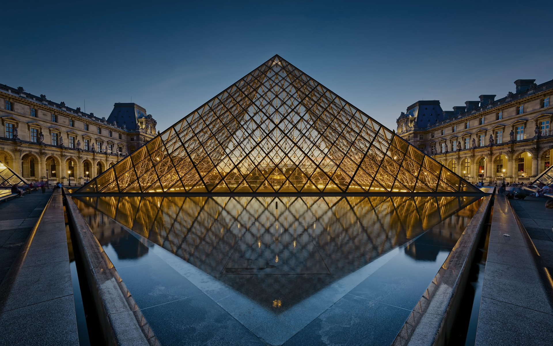 Обои отражение, париж, пирамида, франция, лувр, reflection, paris, pyramid, france, the louvre разрешение 1920x1200 Загрузить