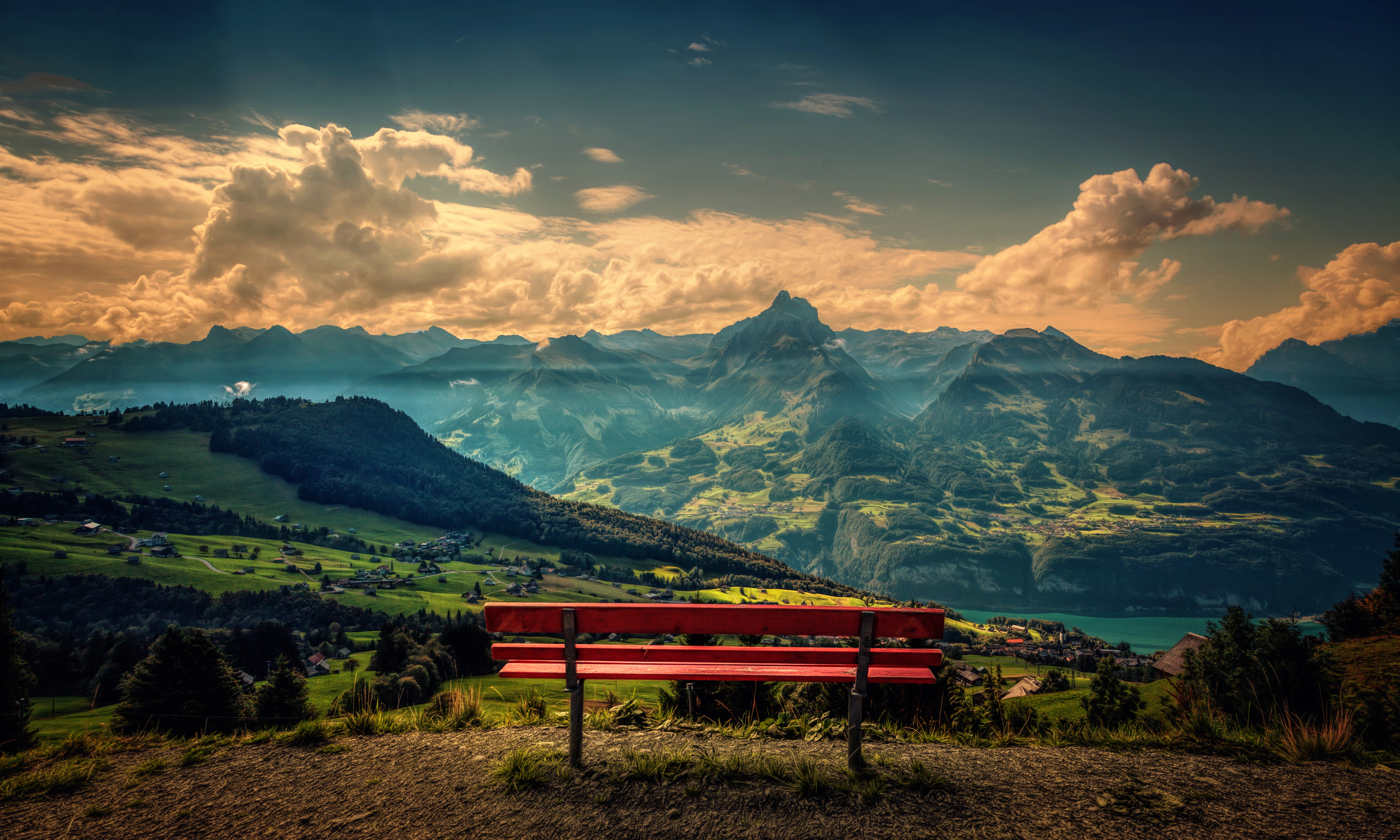 Обои небо, облака, горы, природа, пейзаж, панорама, скамейка, лавка, the sky, clouds, mountains, nature, landscape, panorama, bench, shop разрешение 5616x3370 Загрузить