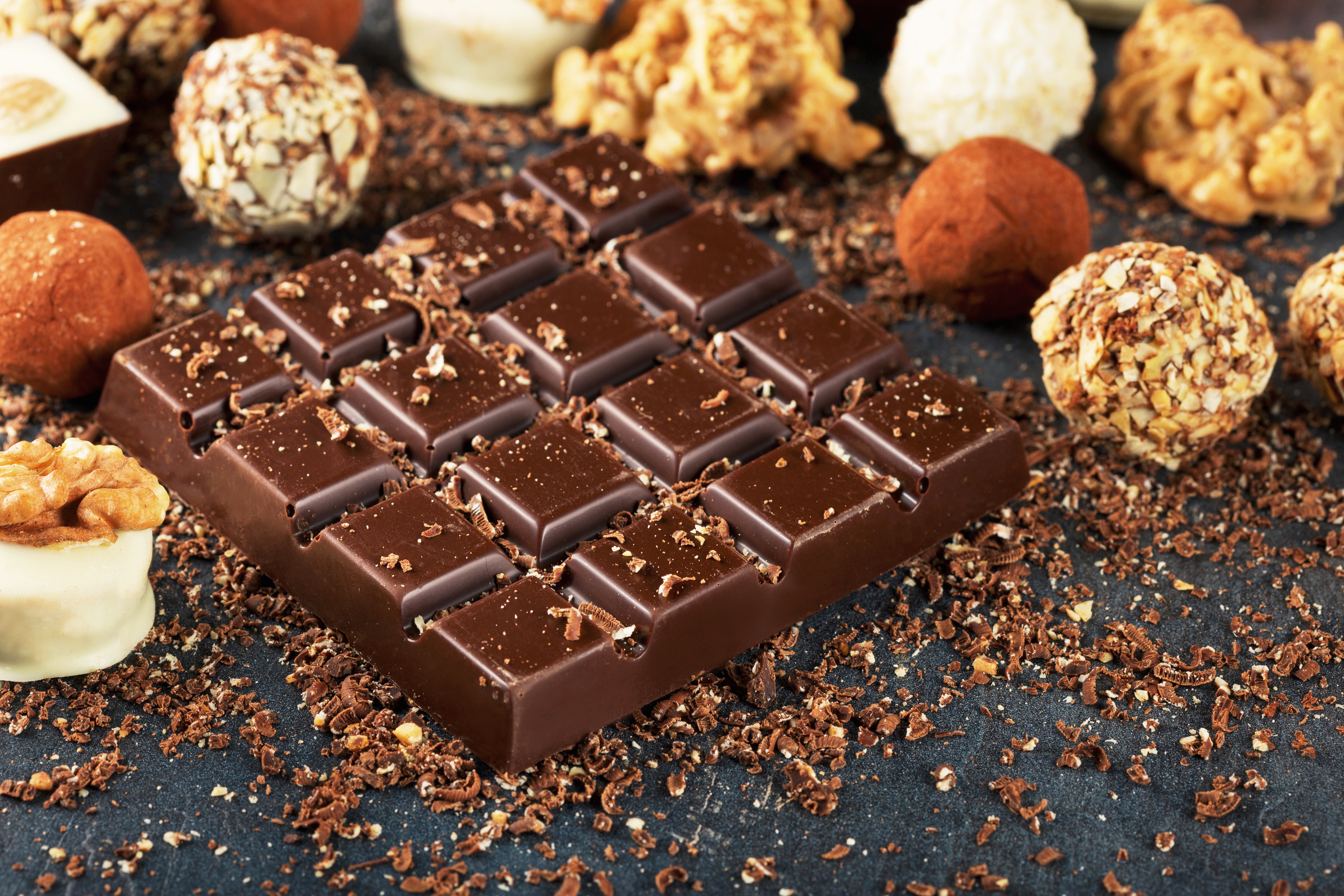 Обои орехи, конфеты, шоколад, сладкое, nuts, candy, chocolate, sweet разрешение 5472x3648 Загрузить